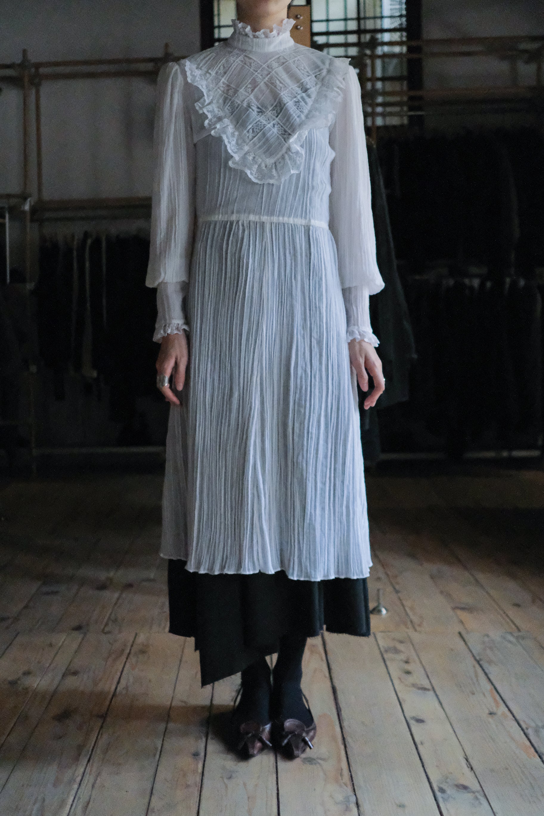 Vintage Lace Gauze Dress / 珍珠白蕾絲薄紗洋裝