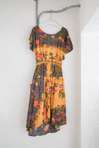 Vintage Folk Print Dress / 南洋印花蝴蝶袖洋裝
