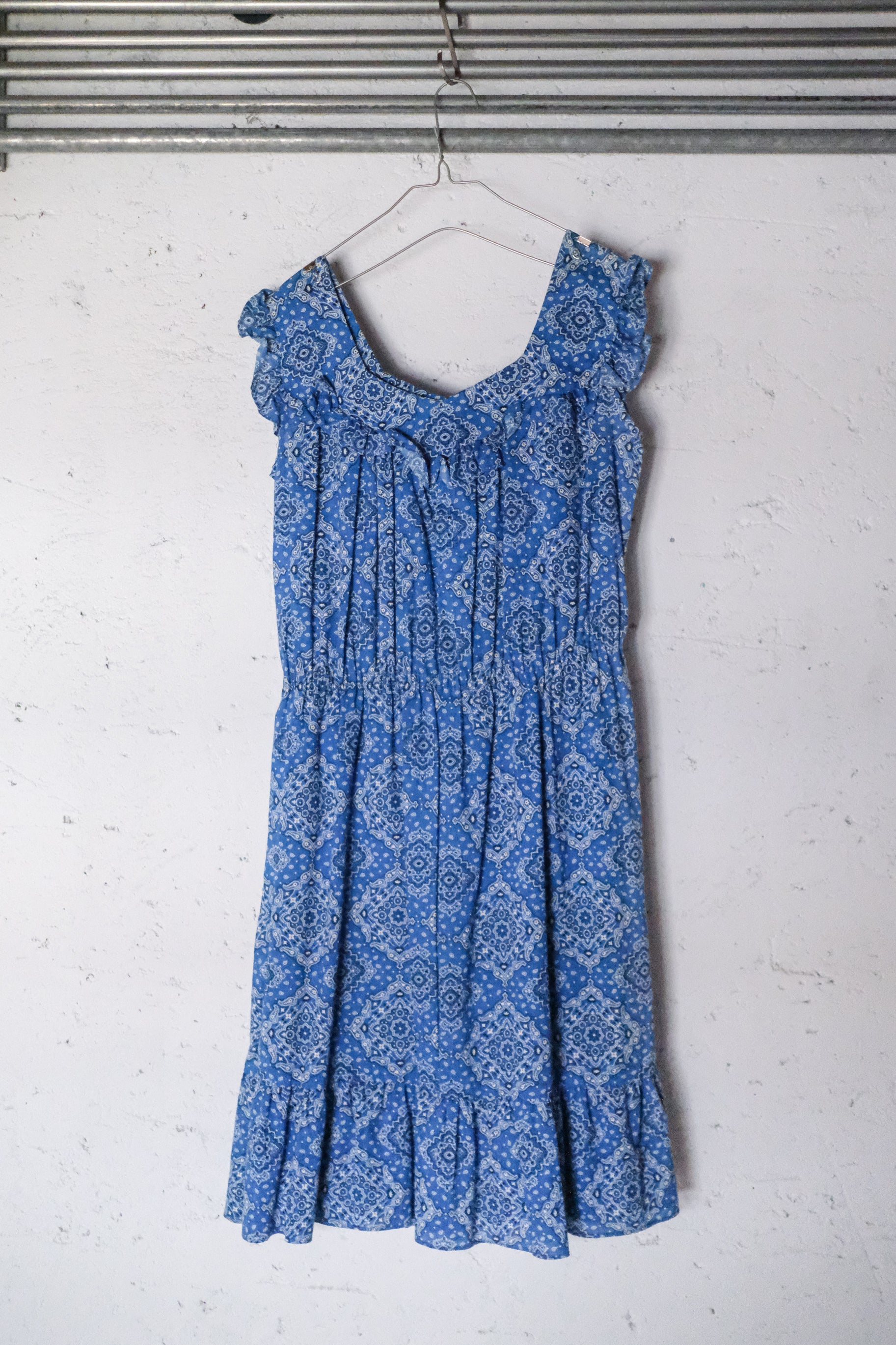 Vintage Ruffled Sun Dress / 荷葉邊無袖洋裝