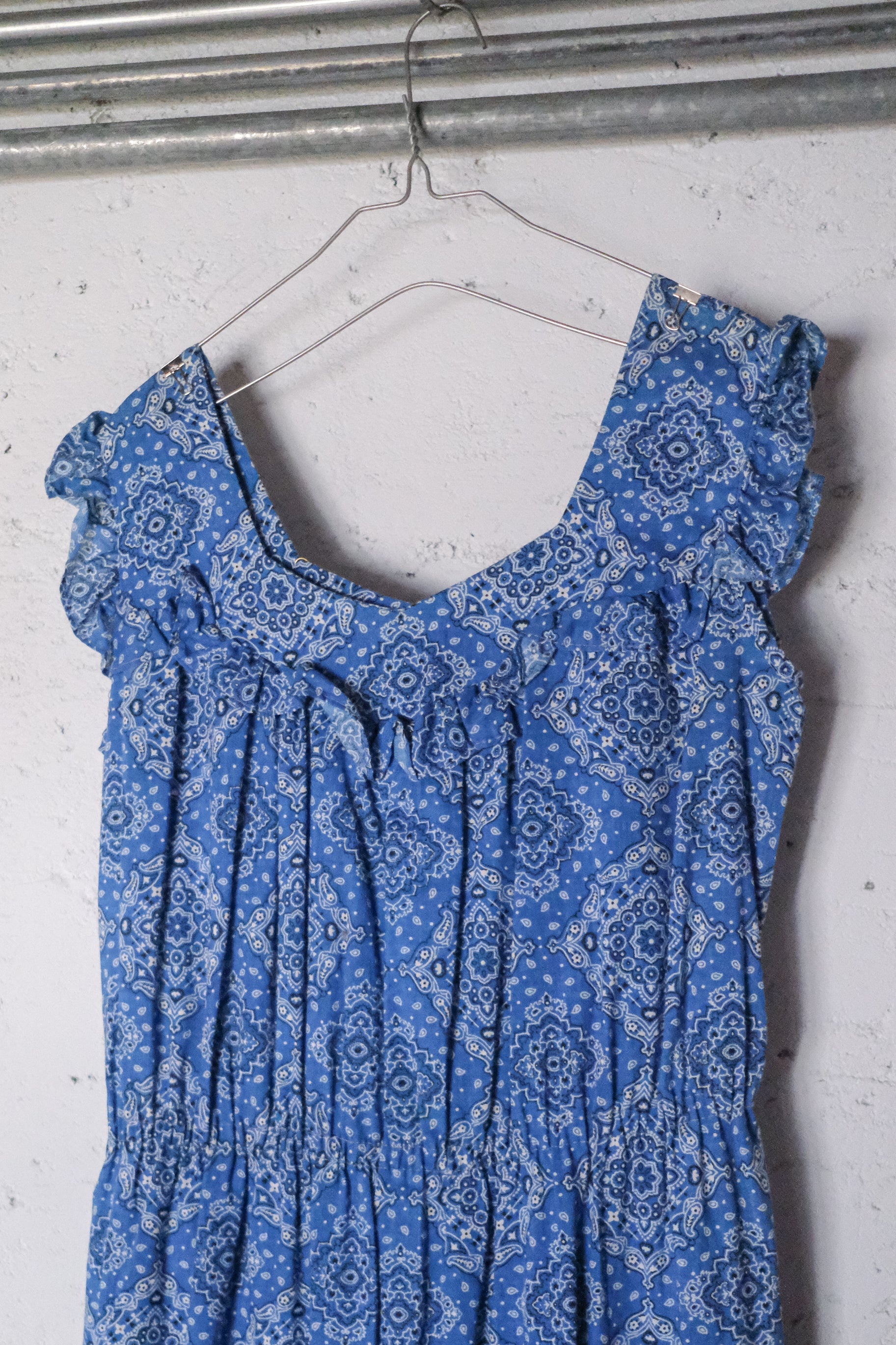 Vintage Ruffled Sun Dress / 荷葉邊無袖洋裝