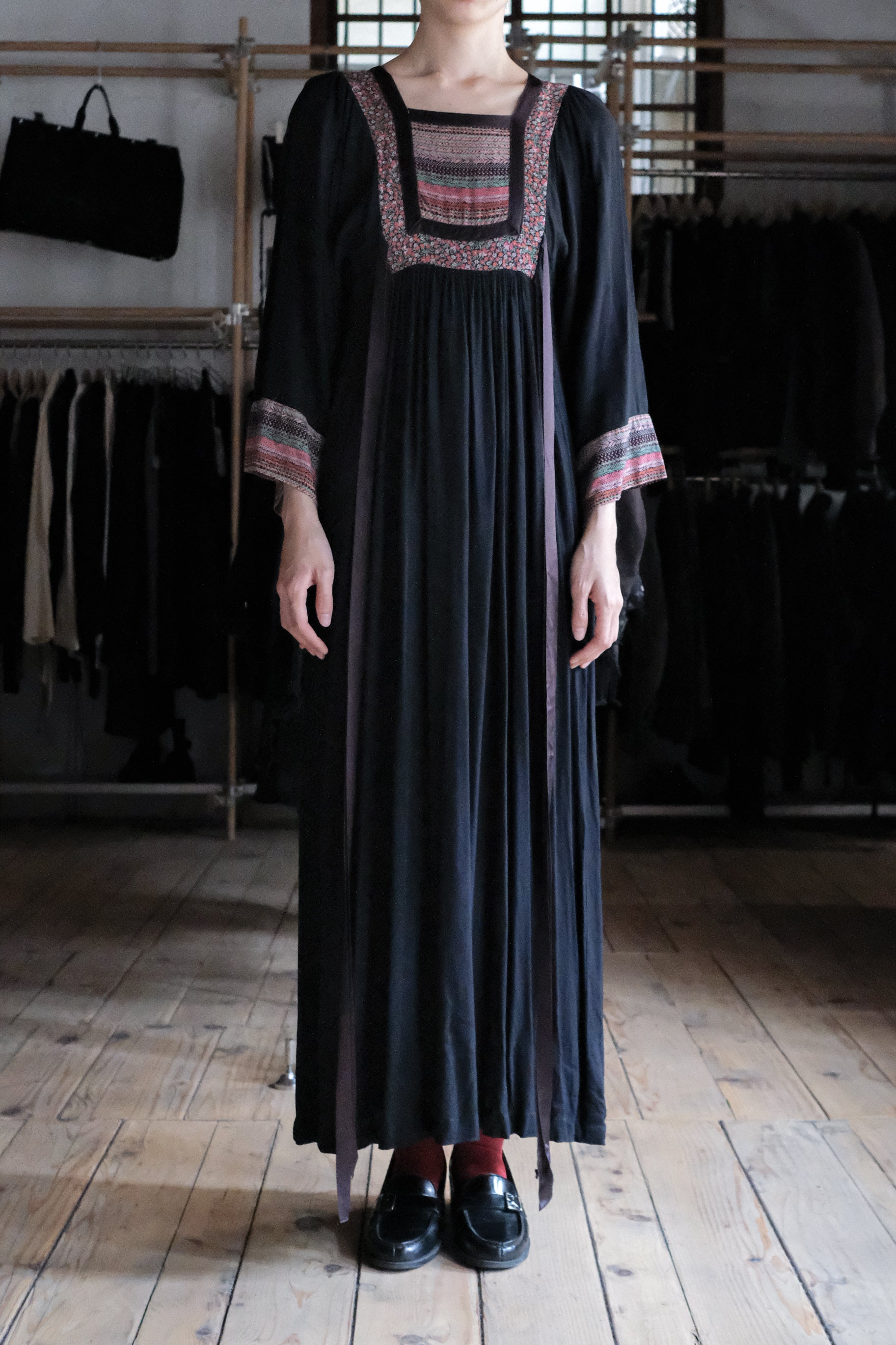 1970's Wallis Boho Dress / 碎花圍兜雙緞帶細褶洋裝