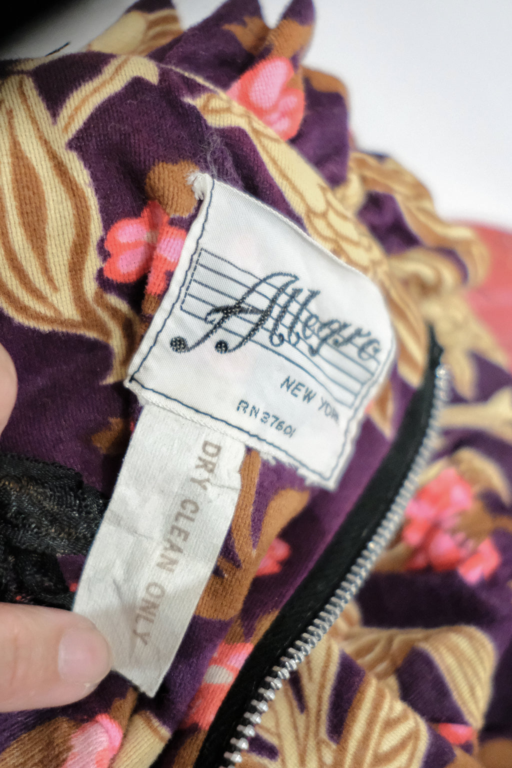 1970's " Allegro New York" Floral Maxi Dress / 古著印花泡泡袖長洋裝