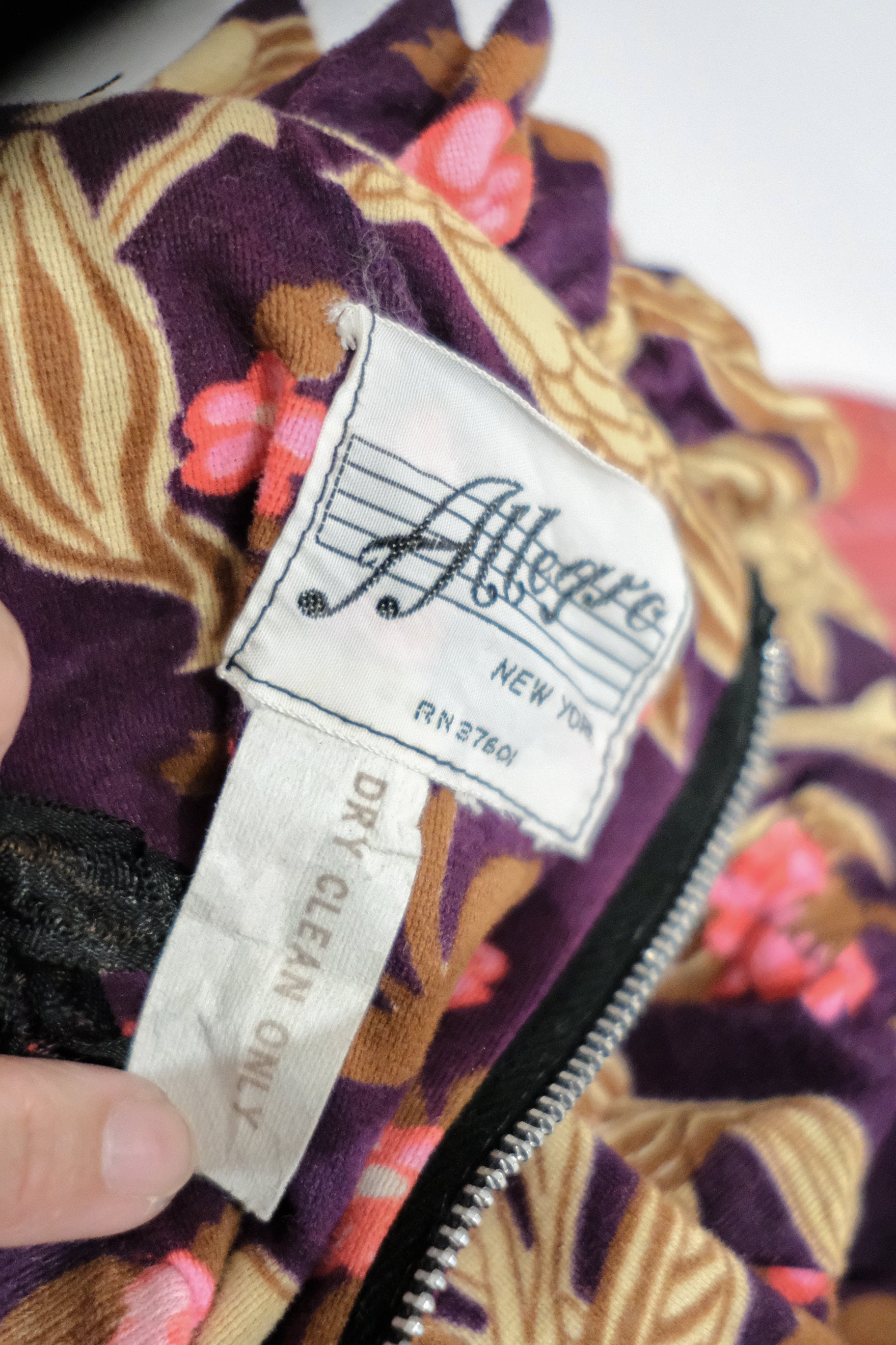 1970's " Allegro New York" Floral Maxi Dress / 古著印花泡泡袖長洋裝