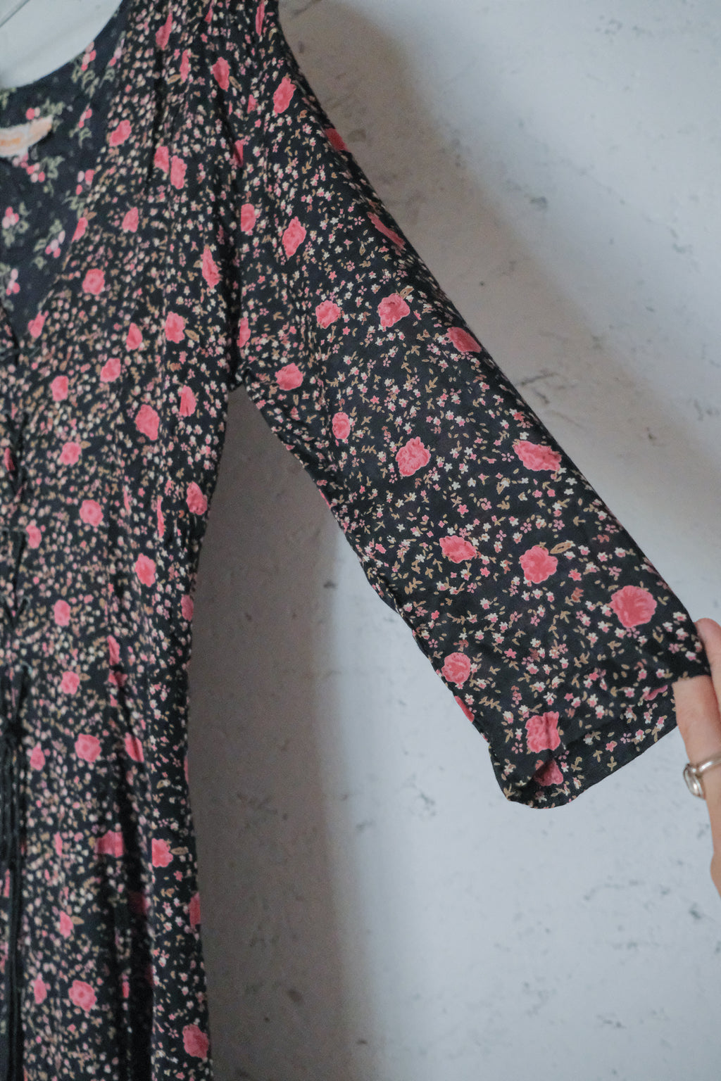 Vintage Calico Dress / 碎花綁帶洋裝