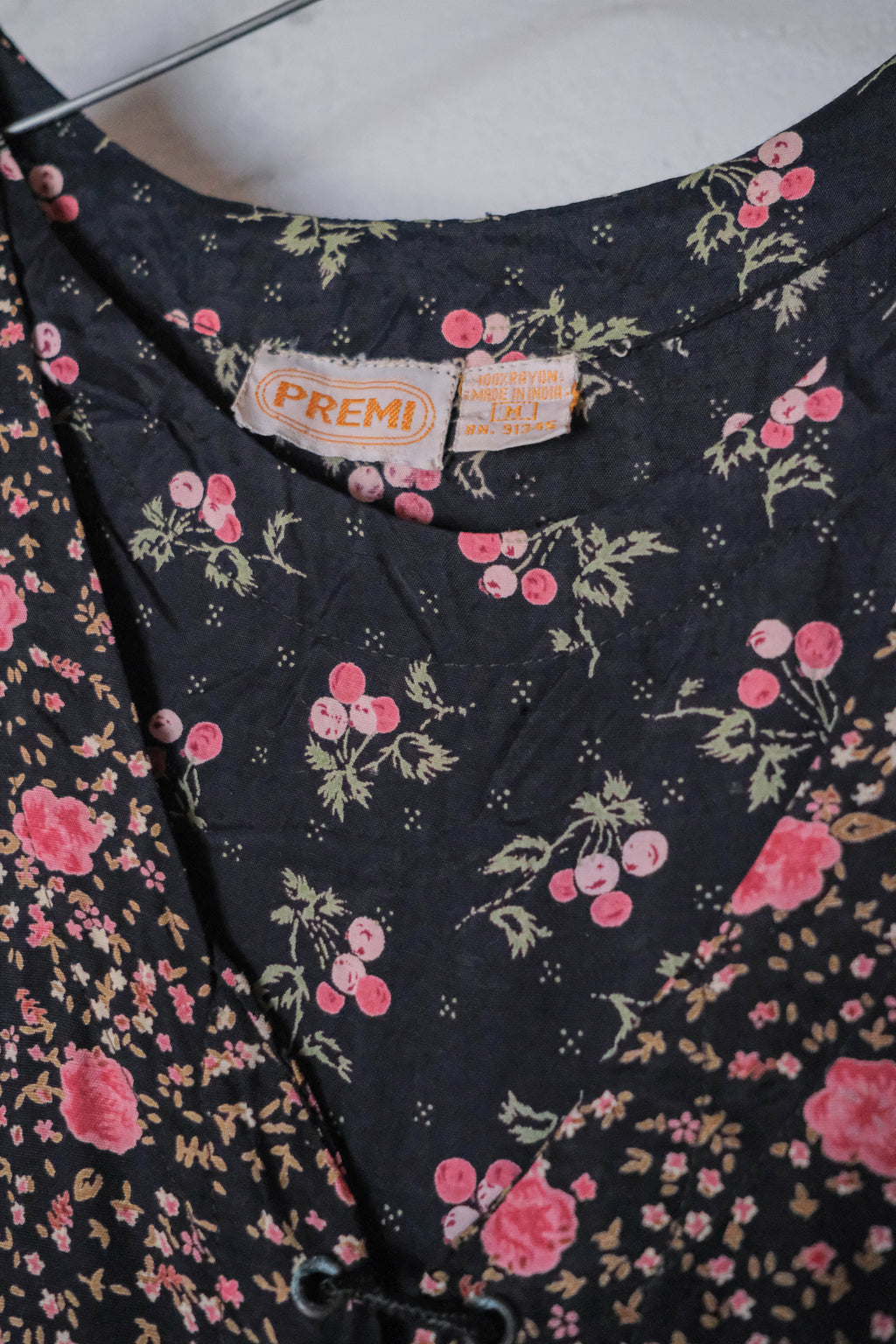 Vintage Calico Dress / 碎花綁帶洋裝