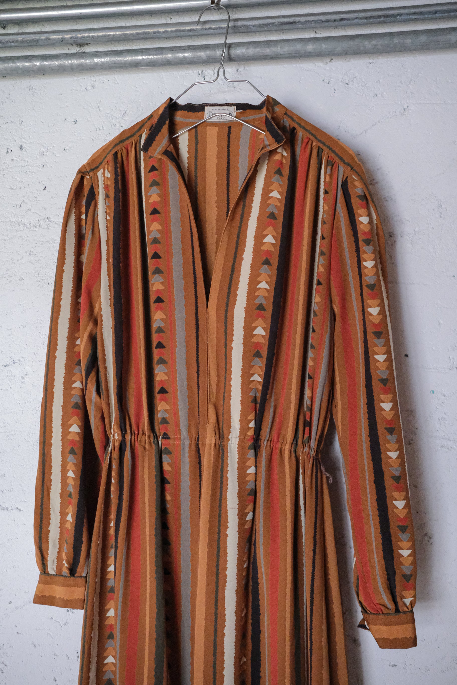 Vintage Print Dress / 棕糖色圖騰洋裝