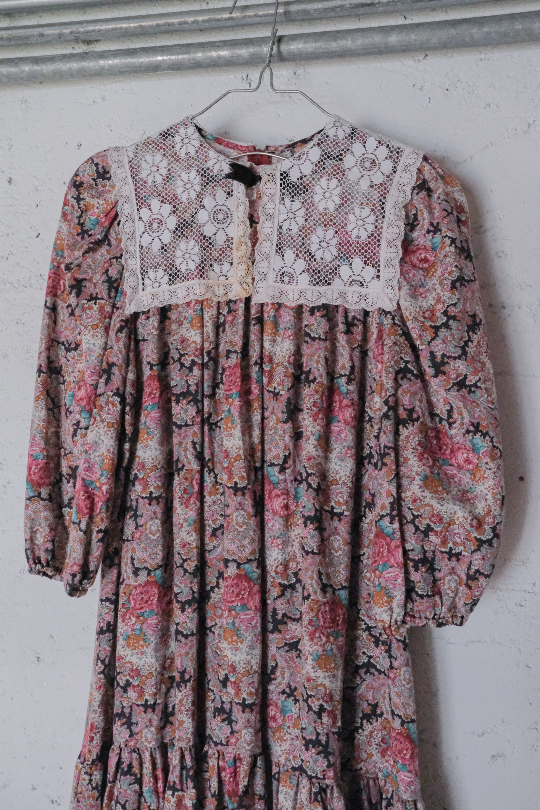 Vintage Mexican Oaxana Embroidered Dress