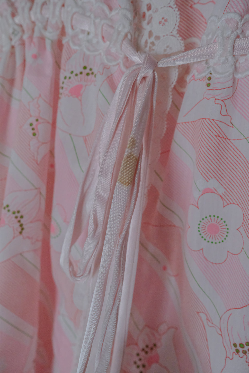 Vintage Floral Sheer Night Dress / 白木蘭蕾絲開襟睡衣洋裝