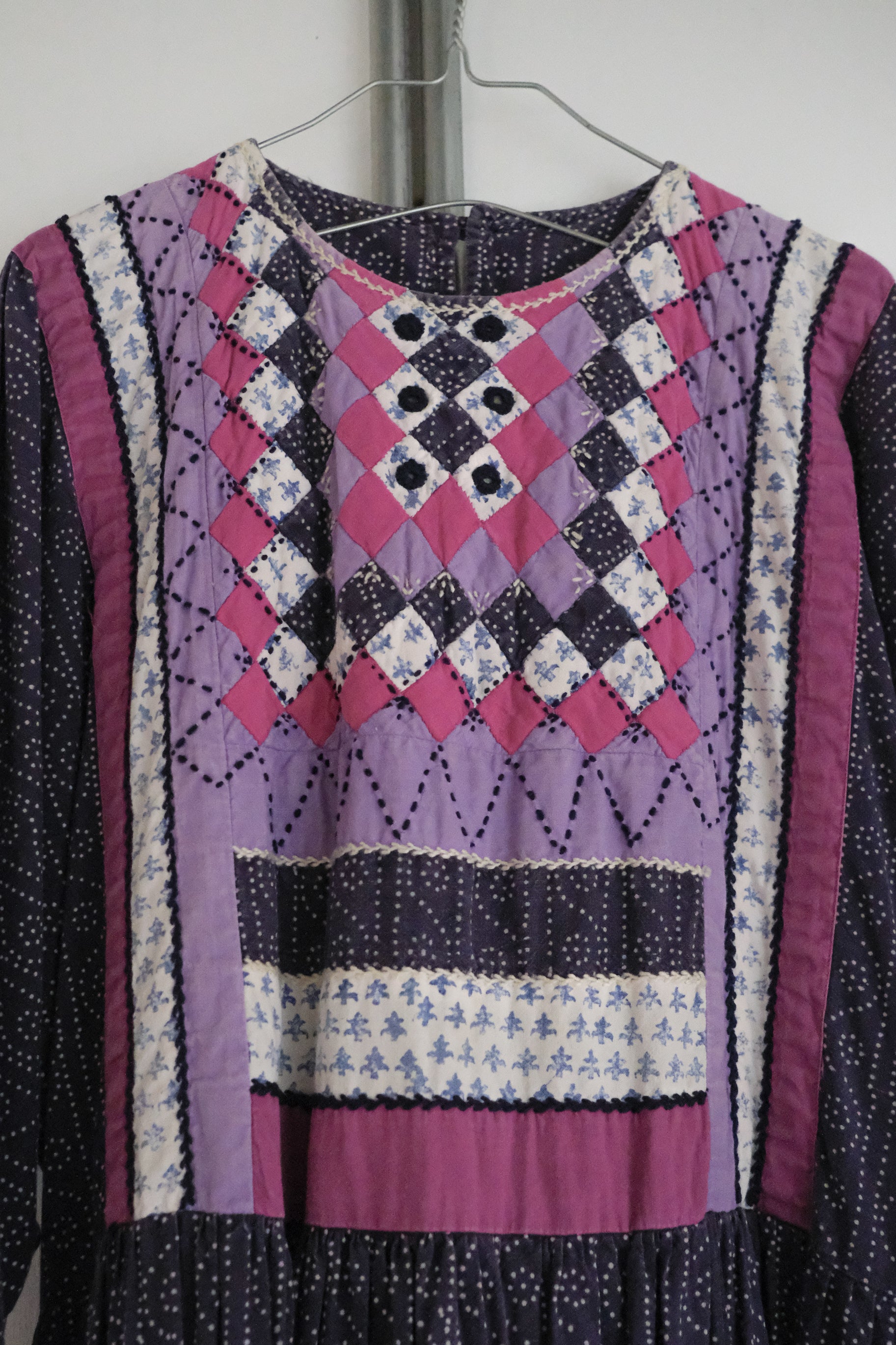1970's Indian Shisha Patch Wax Print Dress / 印度古著鏡面刺繡蠟染印花洋裝