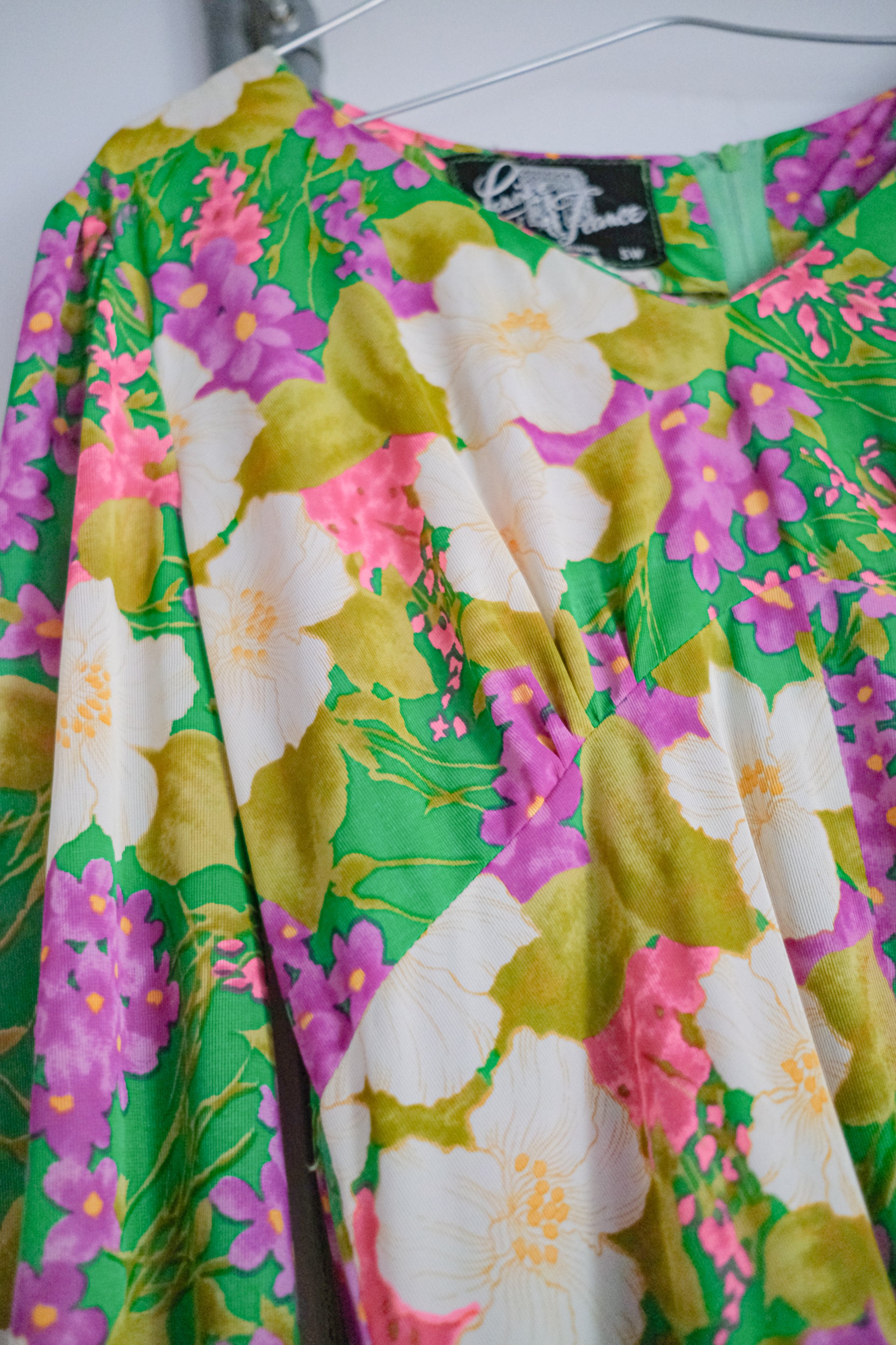 Vintage Spring Floral Maxi Dress / 珊瑚藤雨扶桑長洋裝