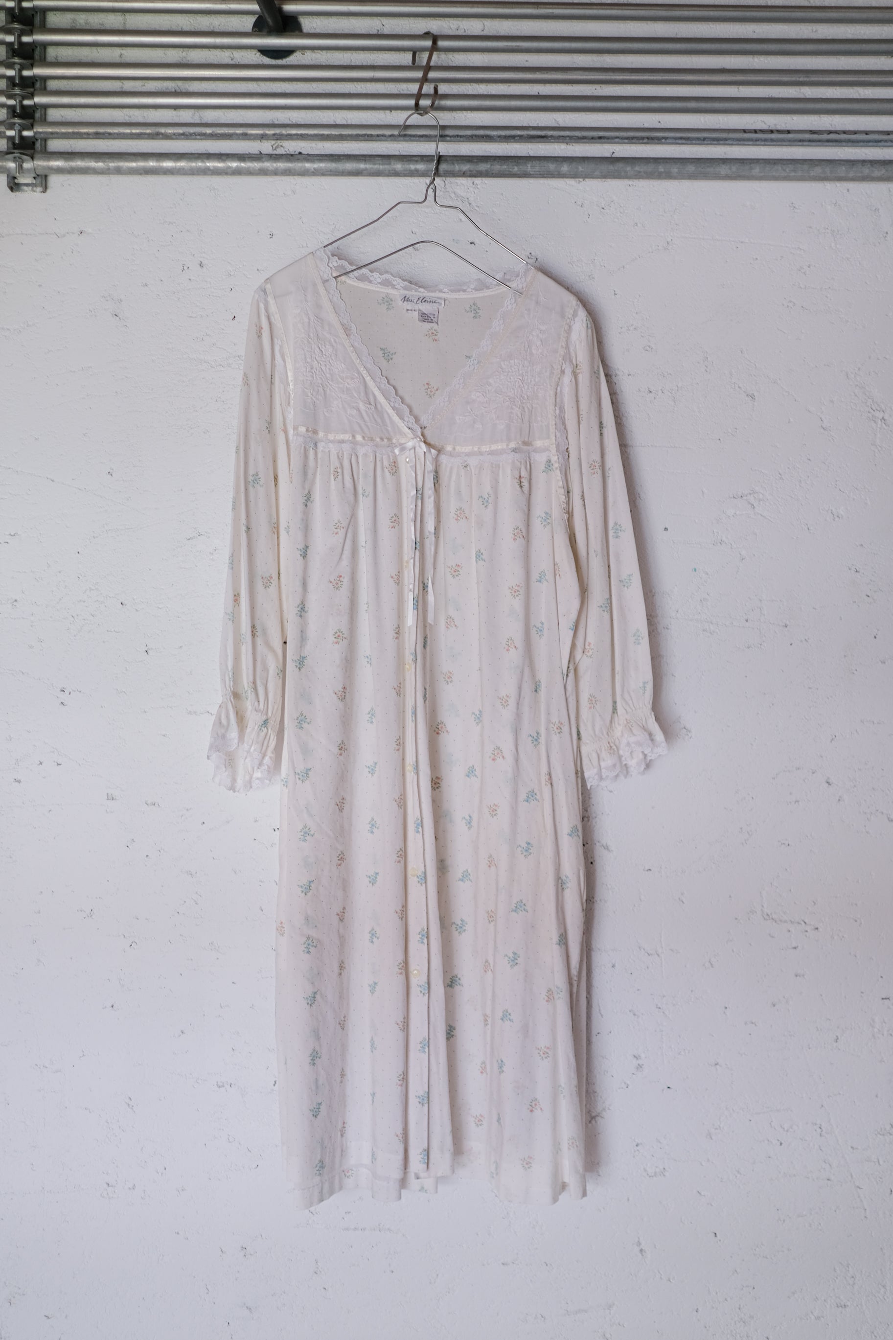 Vintage Night Dress / 碎花透膚V領睡衣洋裝