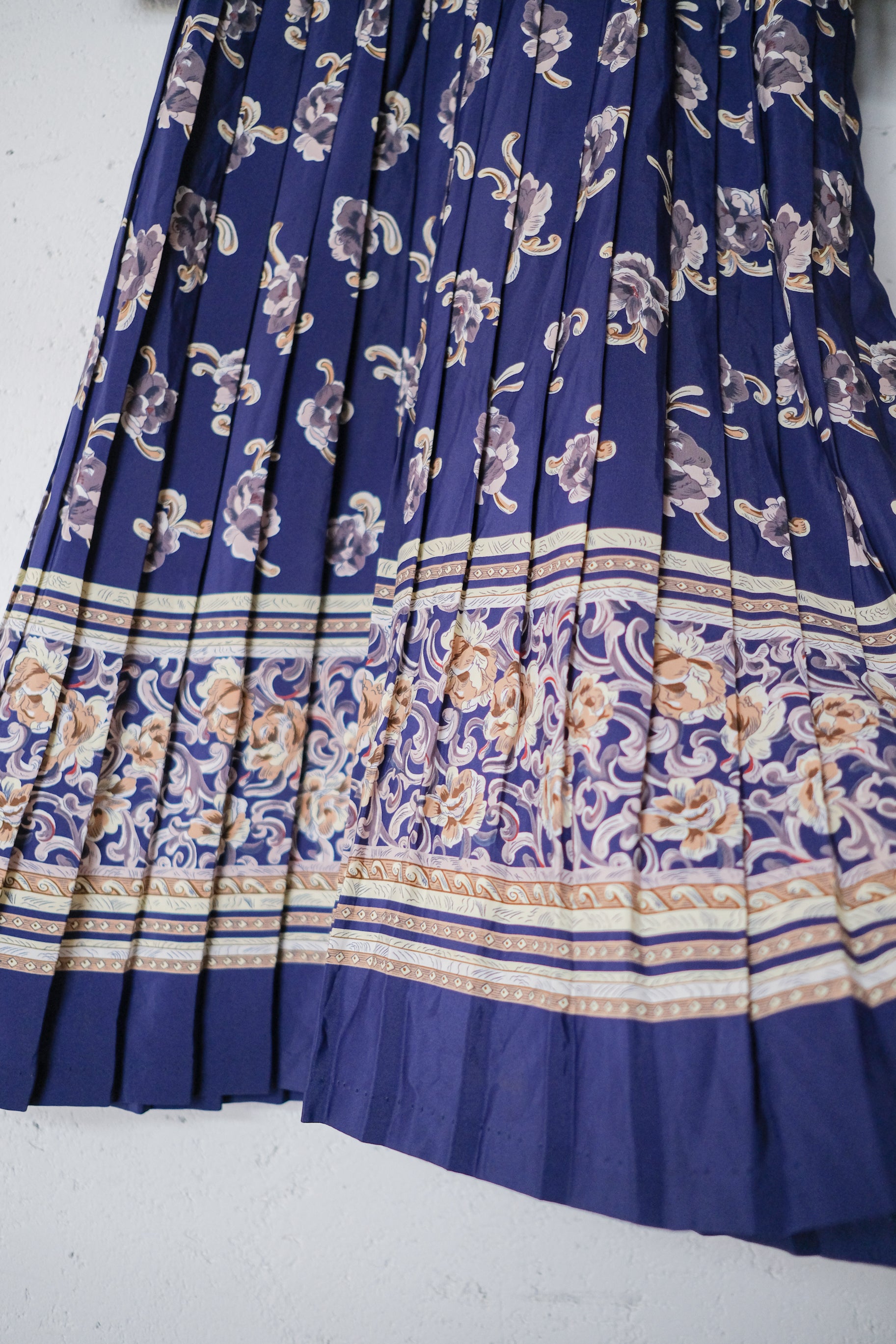 Vintage Floral Lace Collar Dress / 蕾絲領印花百摺洋裝