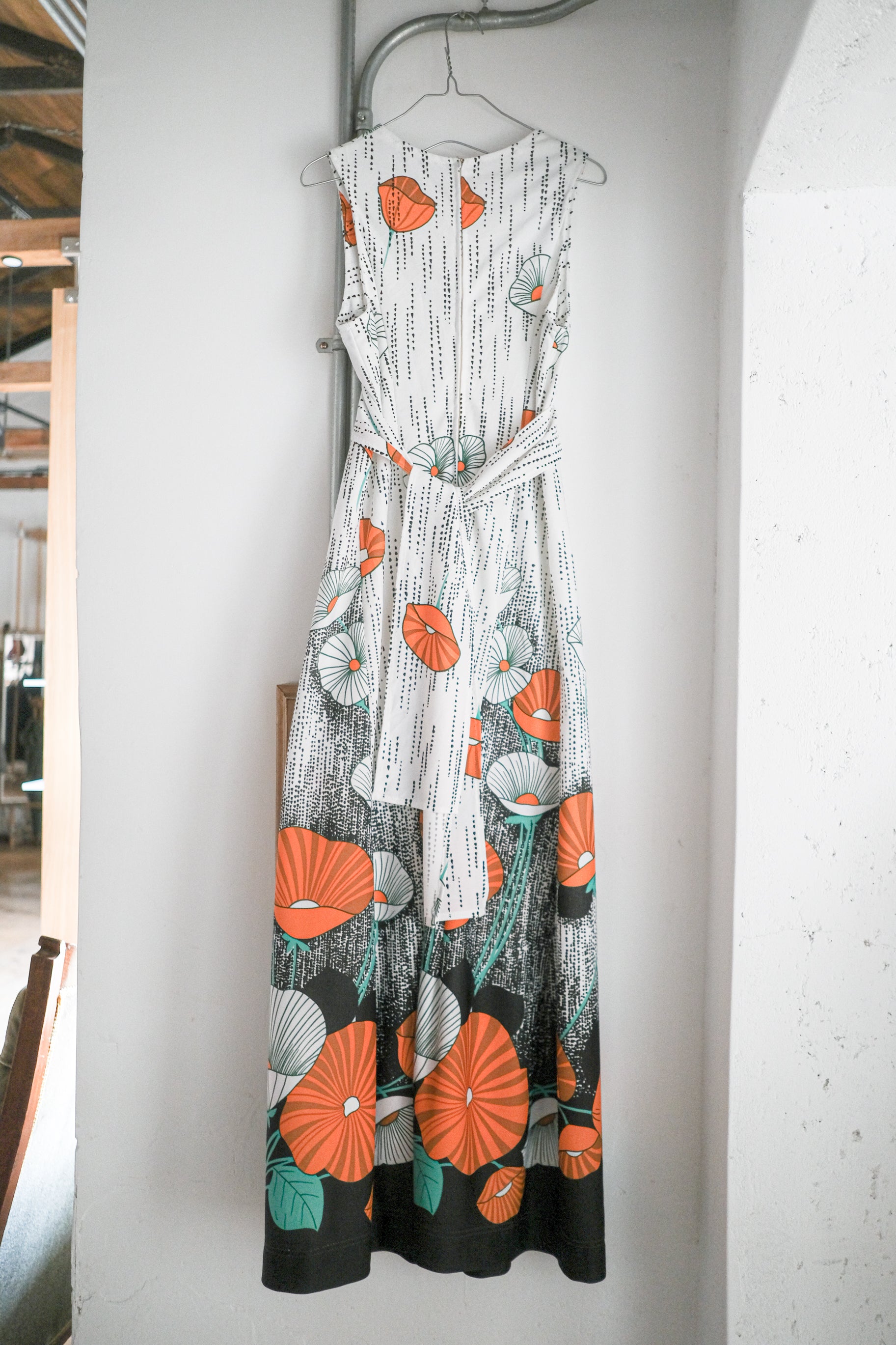 Vintage Floral Print White Sleeveless Dress / 古著嬉皮花卉綁帶洋裝