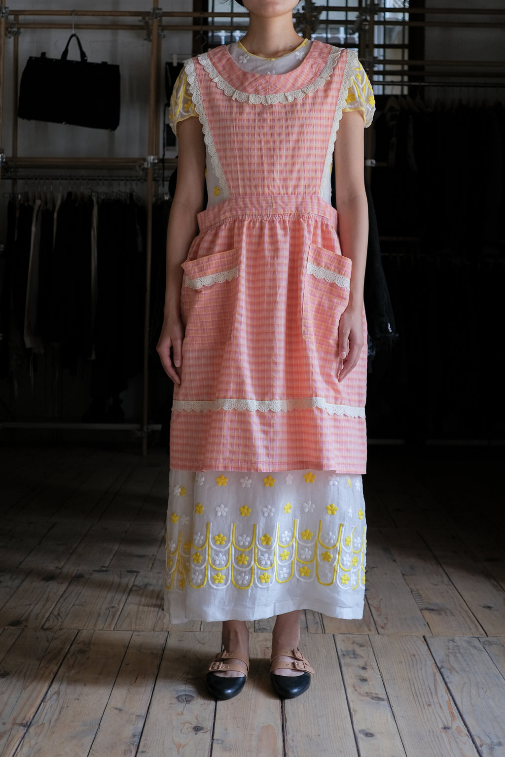 1970's Shadow Plaid Lace Bib Apron / 古著漸層格紋蕾絲圍裙