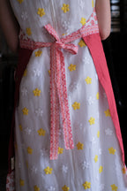 Vintage Bird and flowers Ruffled Bib Apron / 古著鳥與花荷葉邊圍裙