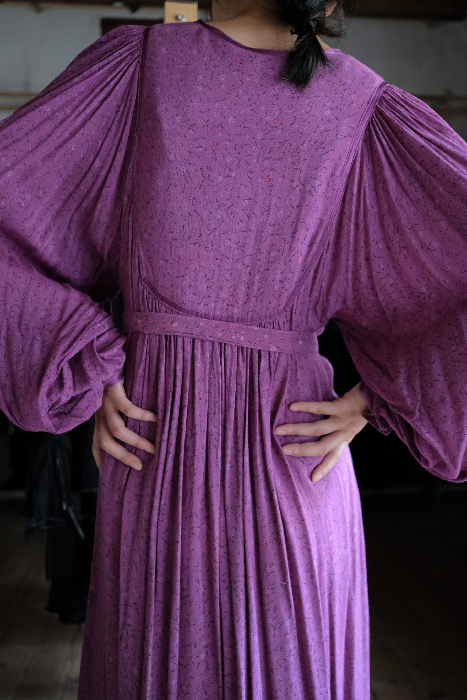 1970's Indian Deep lilac Calico Dress / 印度古著紫丁香碎花細褶洋裝