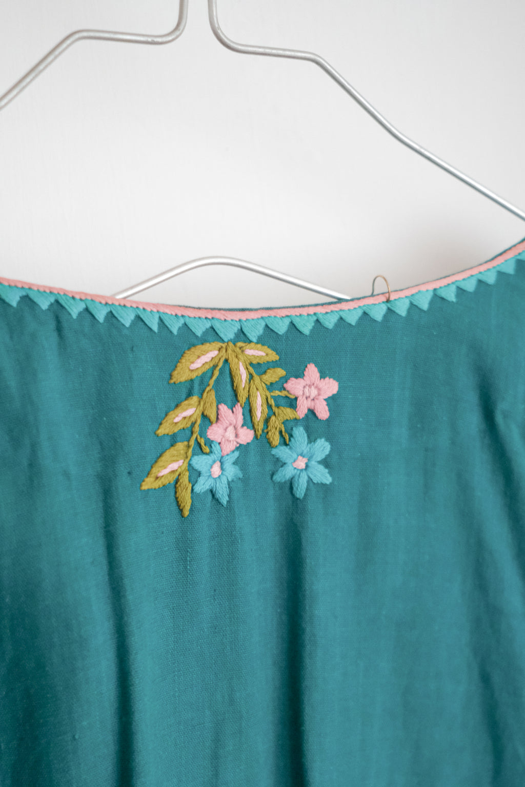 Vintage Mexican Oaxana Embroidered Dress