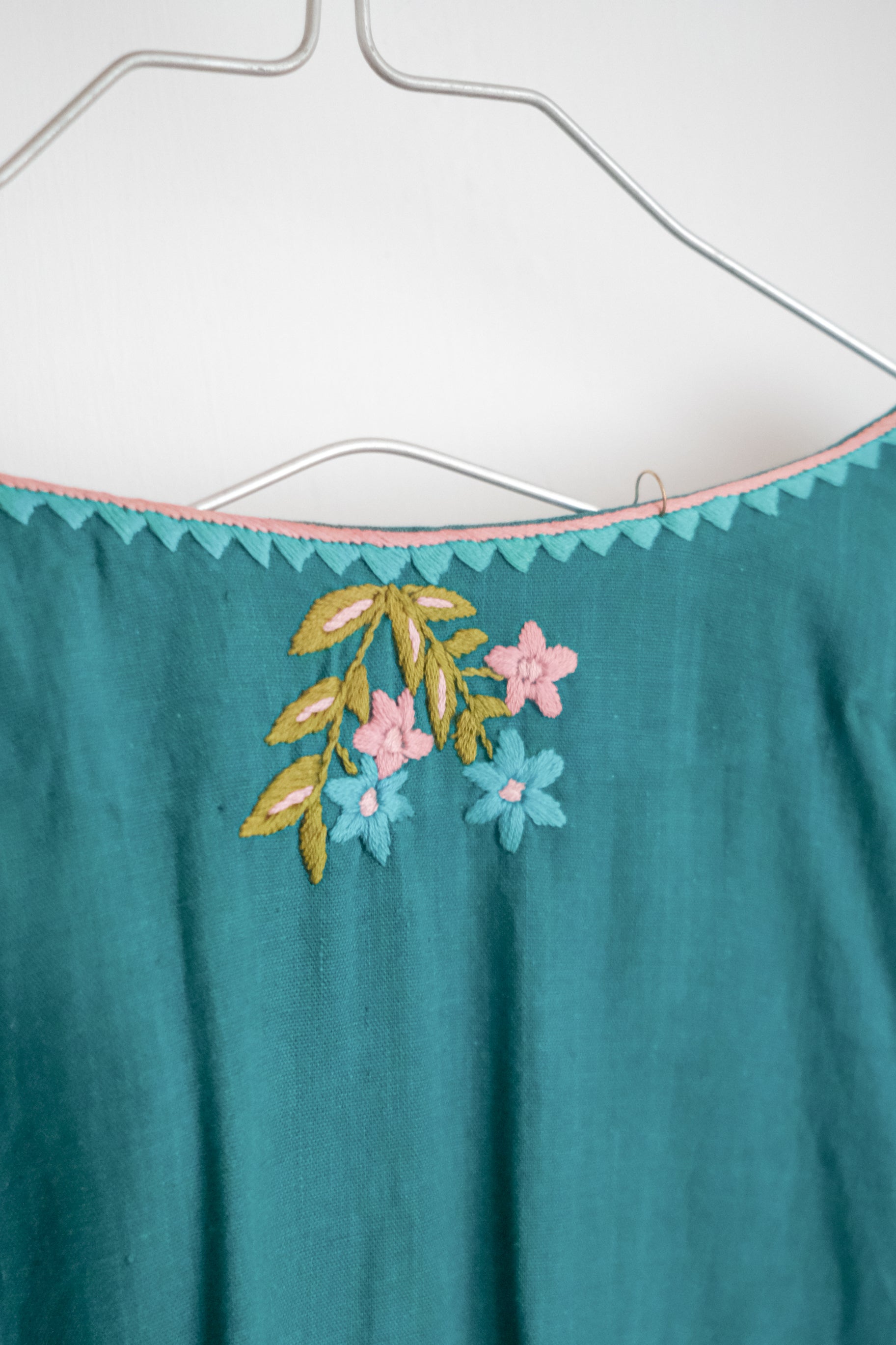 Vintage Mexican Oaxana Embroidered Dress