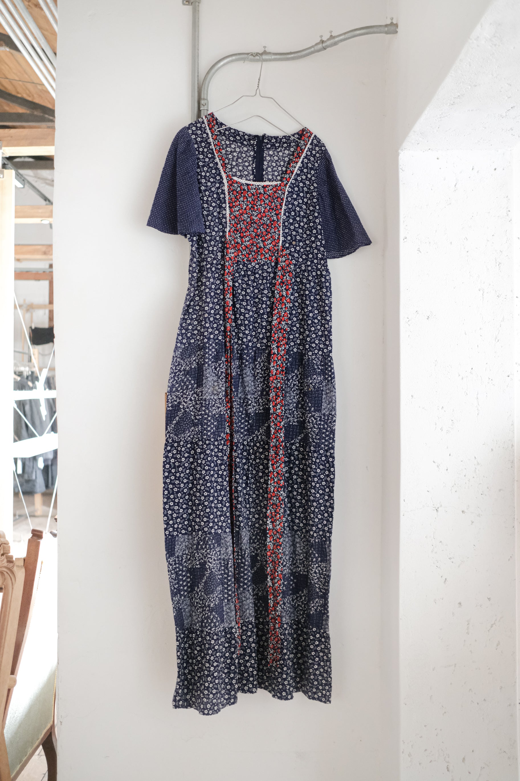 1970’s Calico Seersucker Maxi Dress / 古著碎花泡泡紗長洋裝