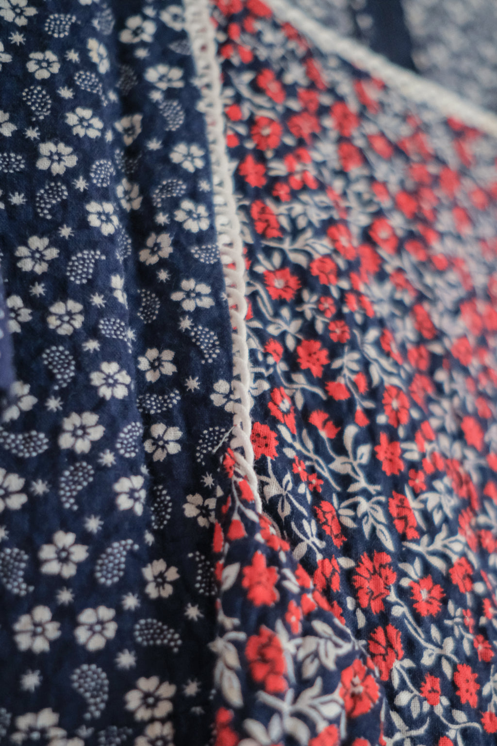 1970’s Calico Seersucker Maxi Dress / 古著碎花泡泡紗長洋裝