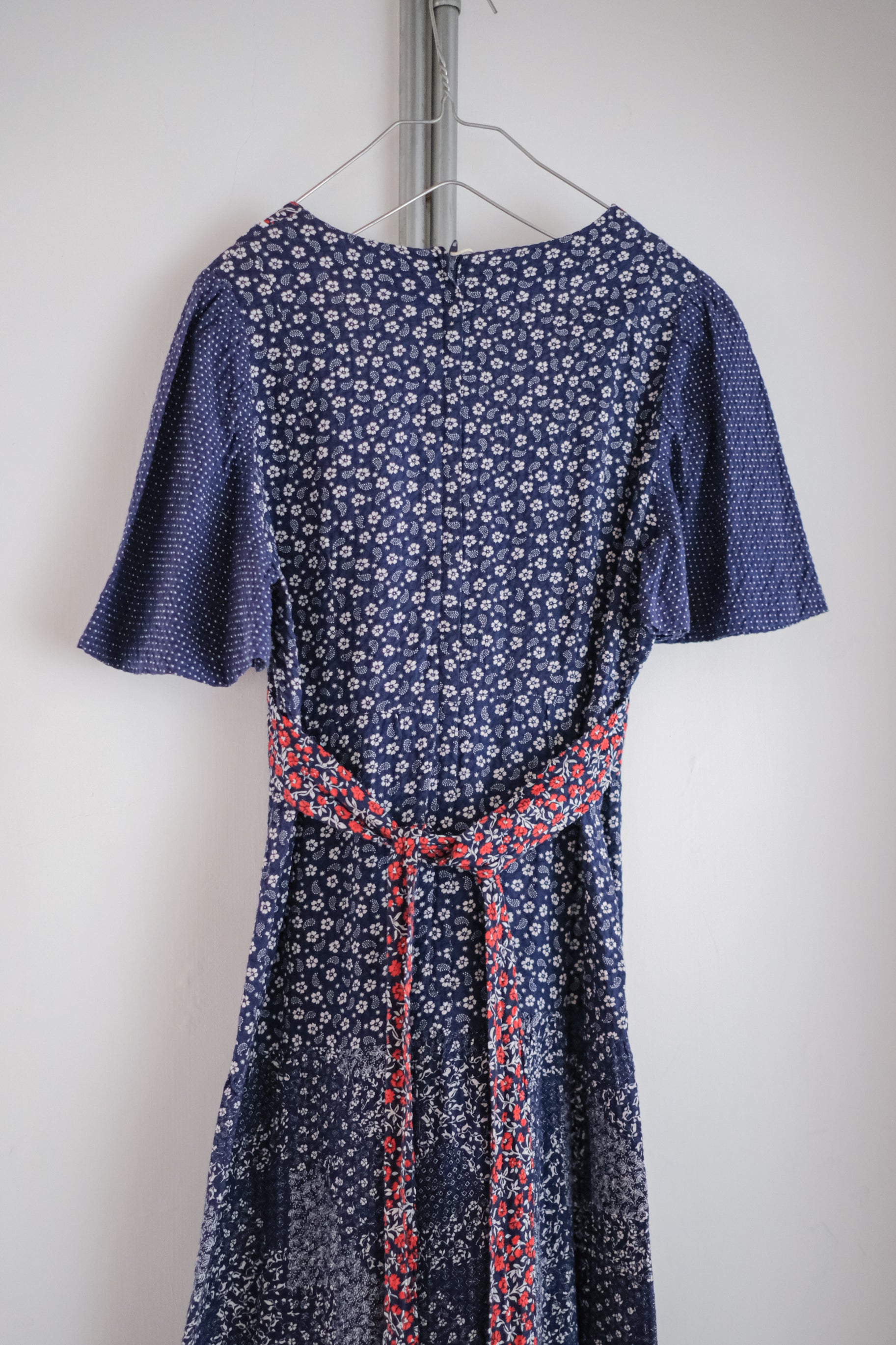1970’s Calico Seersucker Maxi Dress / 古著碎花泡泡紗長洋裝