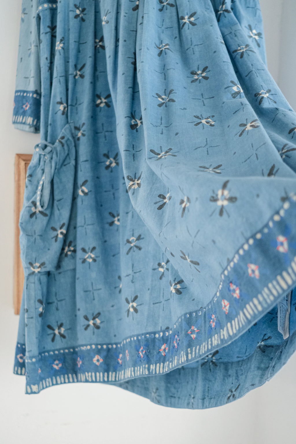 1990’s Indian Indigo Batik Embroidered Dress / 印度古著靛藍蠟染手刺繡洋裝
