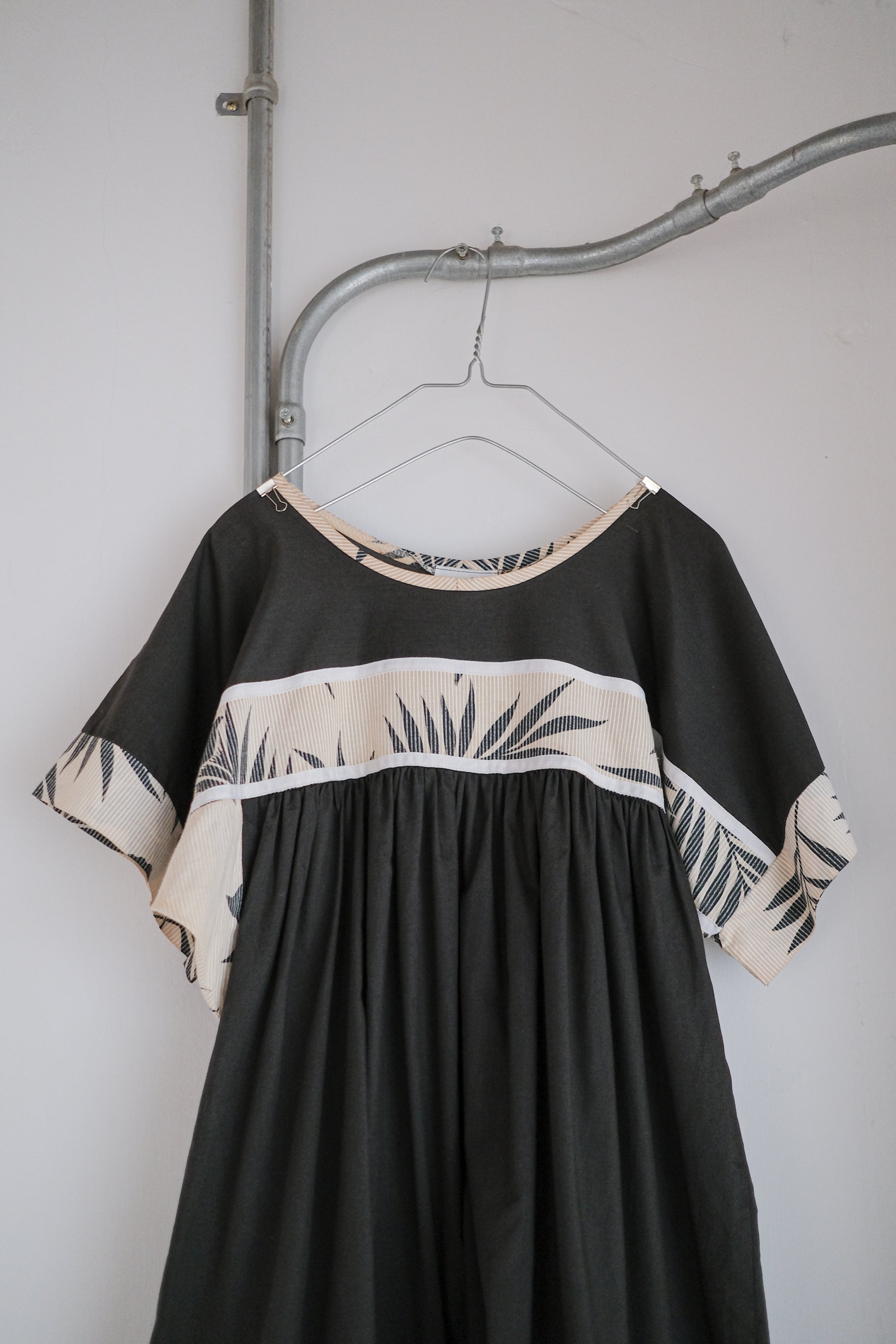 Vintage Mexican Oaxana Embroidered Dress