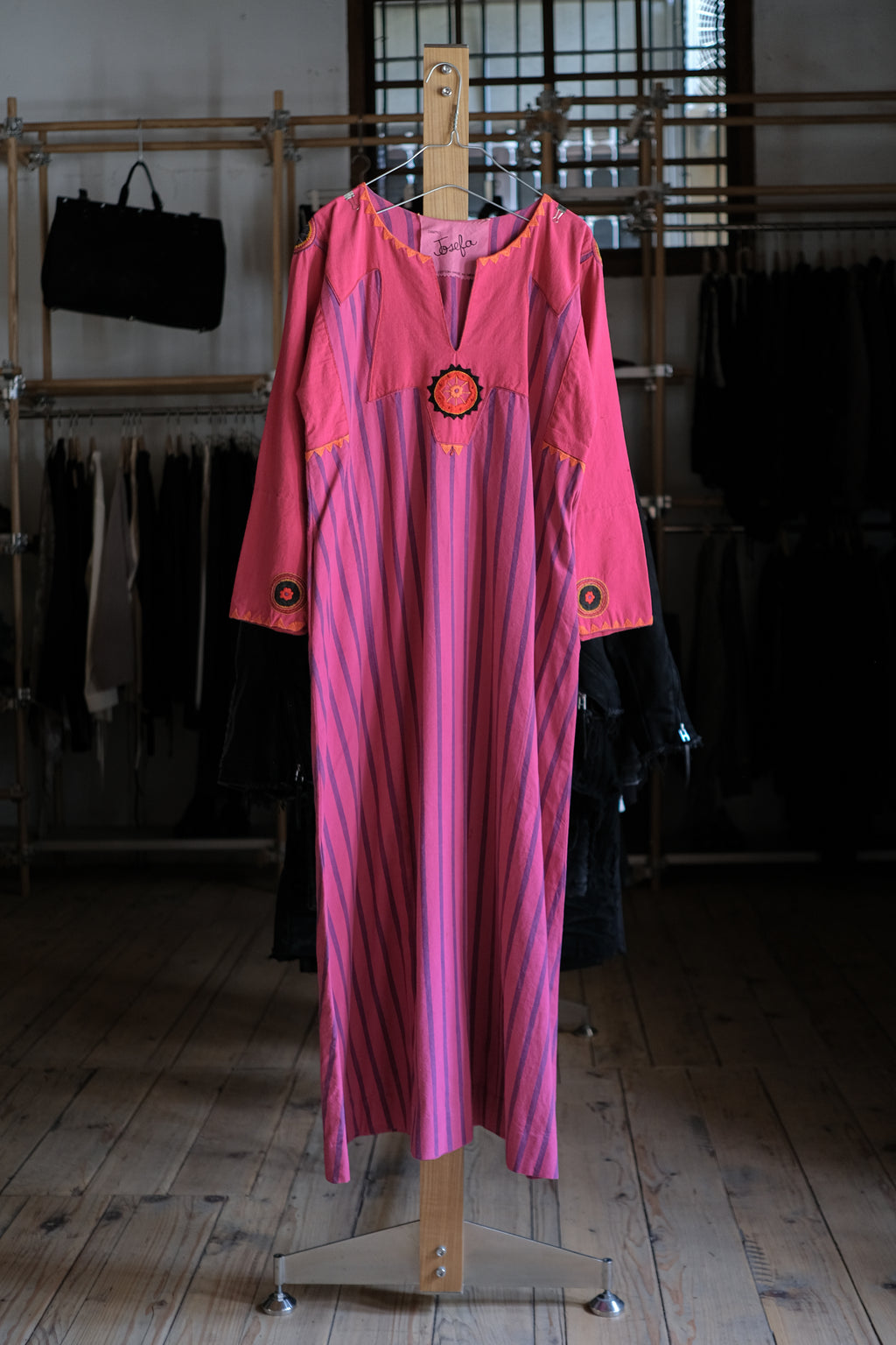 1970’s Josefa Embroidered Boho Mexican Kaftan / 古著Josefa椿之墨西哥刺繡長袍