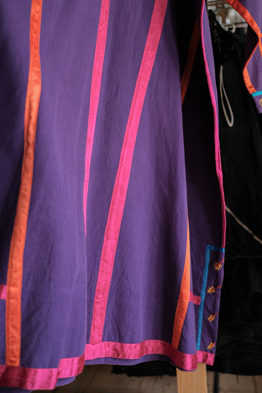 1970’s Josefa Embroidered Boho Mexican Kaftan / 古著Josefa緞帶刺繡墨西哥洋裝