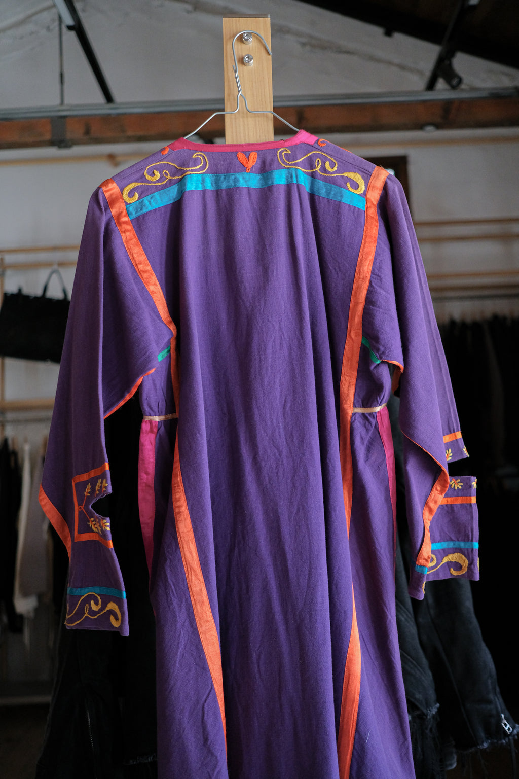 1970’s Josefa Embroidered Boho Mexican Kaftan / 古著Josefa緞帶刺繡墨西哥洋裝