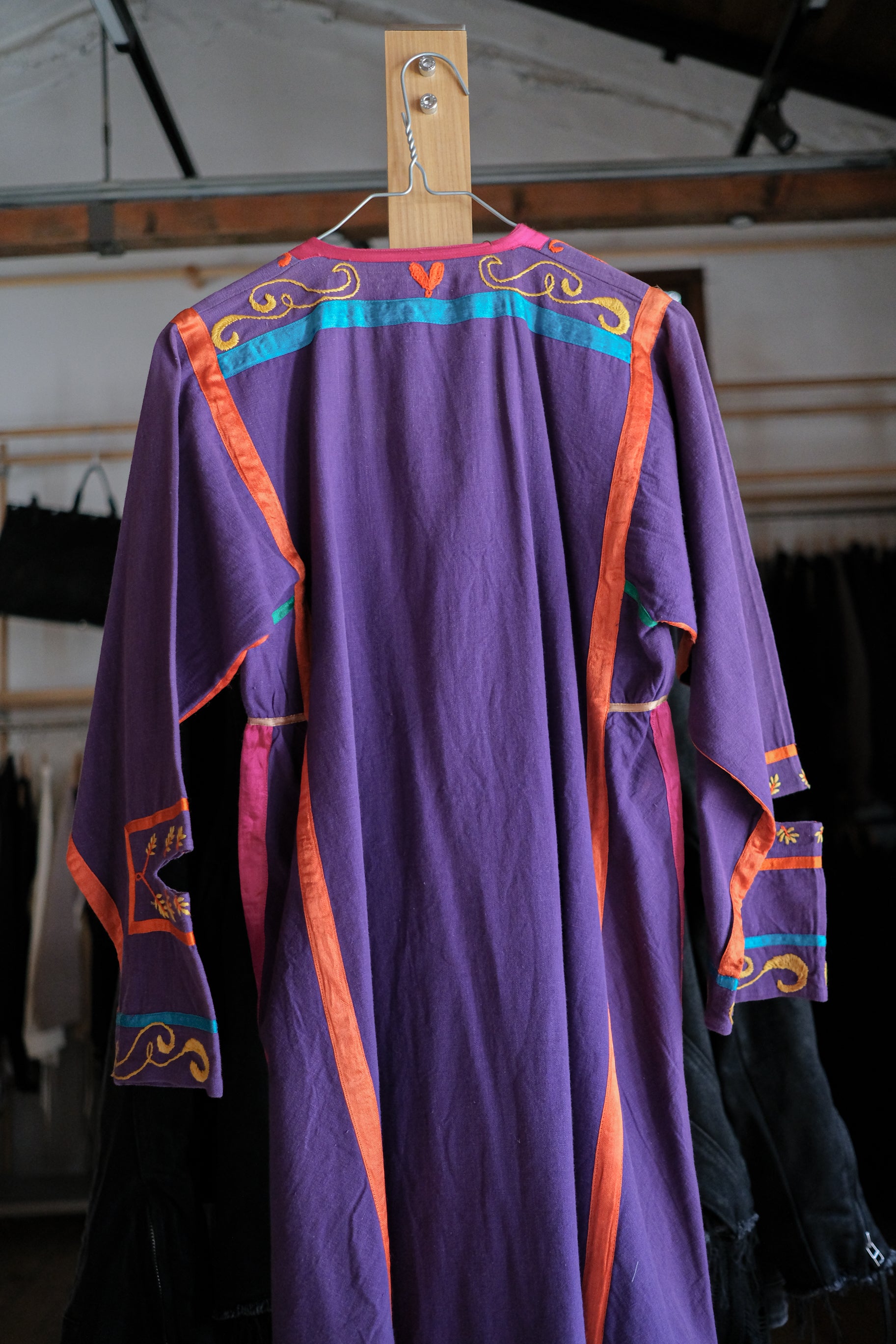 1970’s Josefa Embroidered Boho Mexican Kaftan / 古著Josefa緞帶刺繡墨西哥洋裝