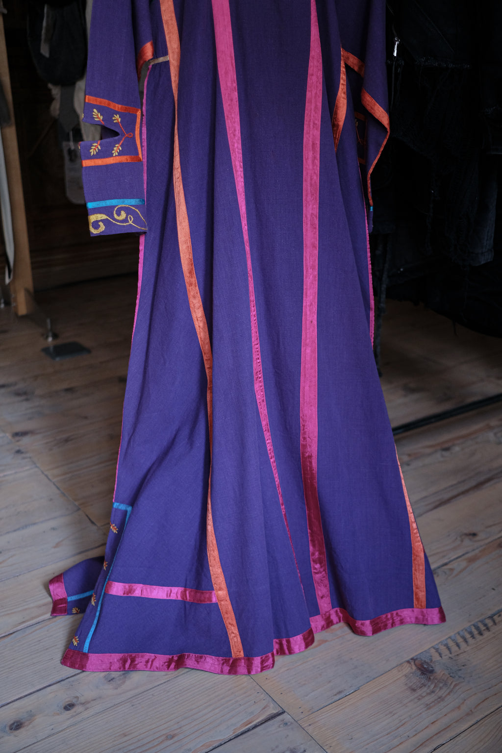 1970’s Josefa Embroidered Boho Mexican Kaftan / 古著Josefa緞帶刺繡墨西哥洋裝
