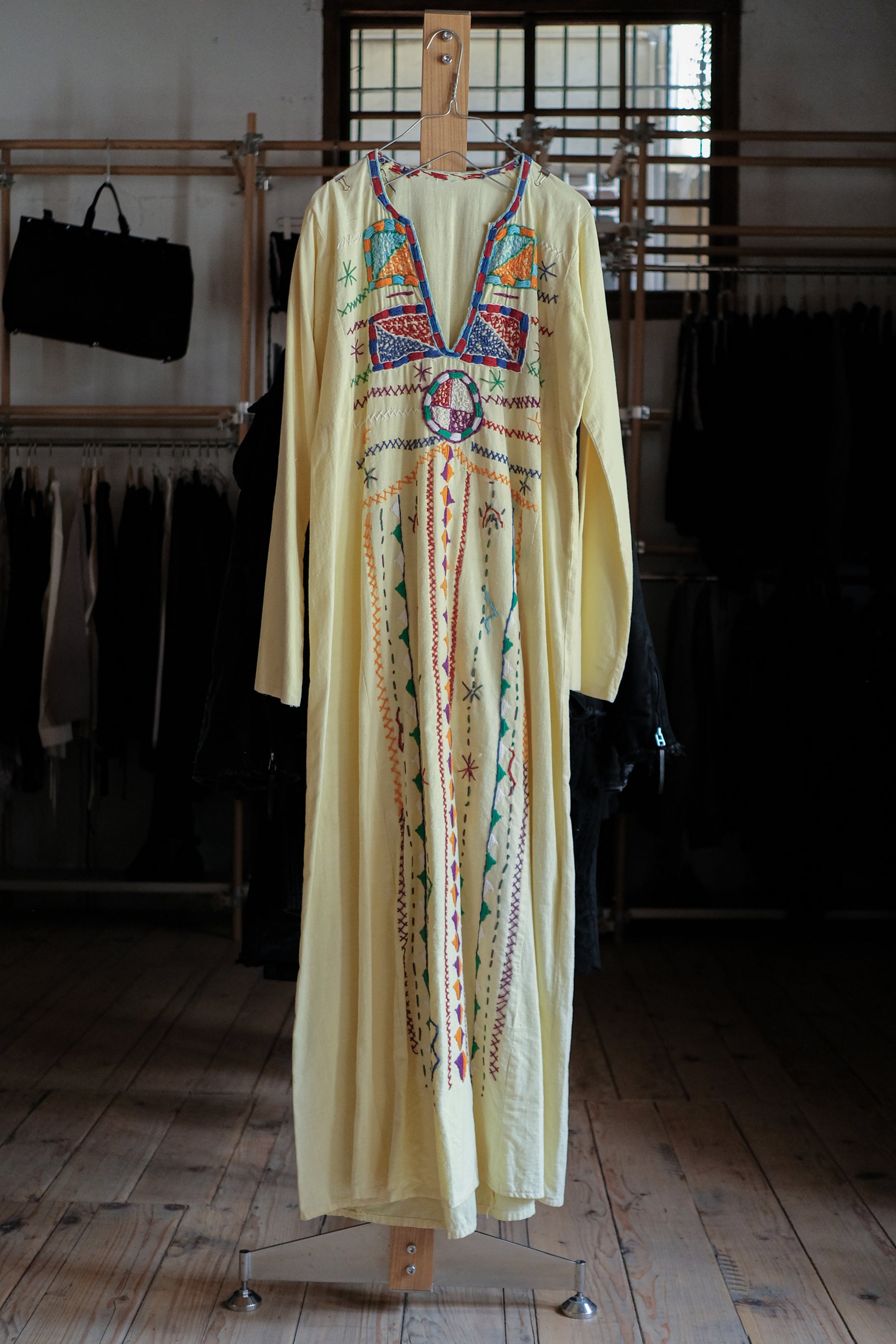 Vintage Egyptian Siwa Oasis Kaftan / 埃及古著奶油黃錫瓦刺繡長袍