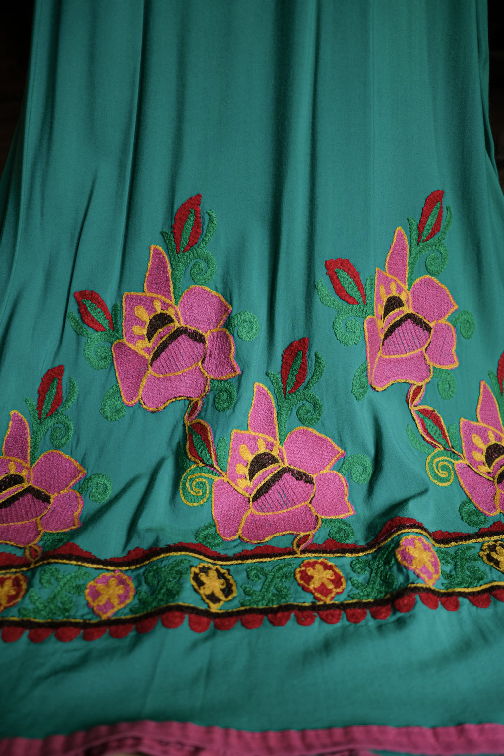 1980’s Egyptian Embroidered Kaftan / 埃及古著羽綠藍刺繡長袍
