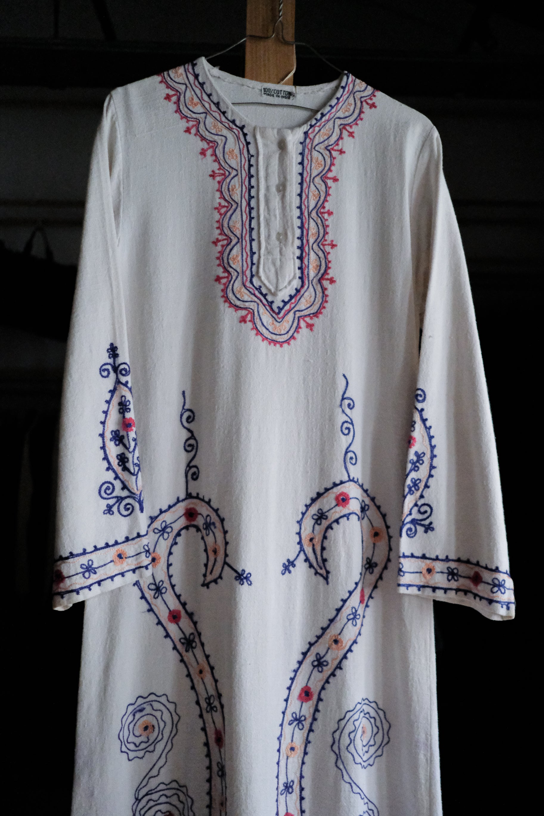 Vintage Indian Hand Embroidered Cotton Gauze Folk Kaftan / 印度古著手刺繡棉紗民族長袍
