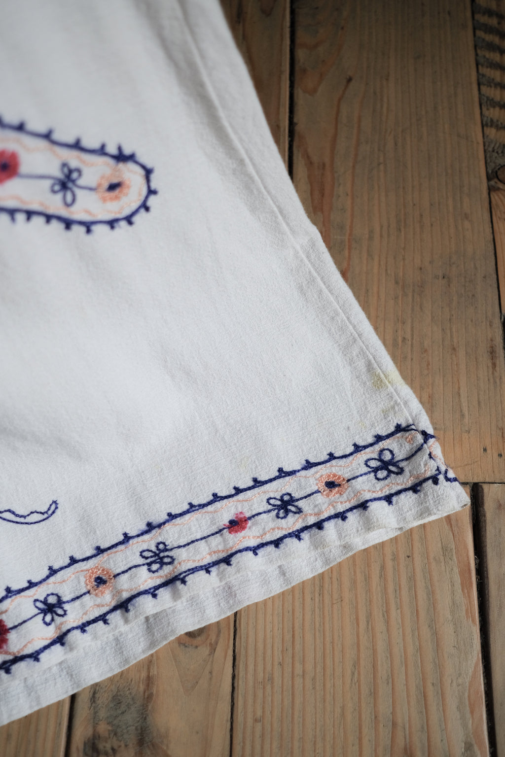 Vintage Indian Hand Embroidered Cotton Gauze Folk Kaftan / 印度古著手刺繡棉紗民族長袍