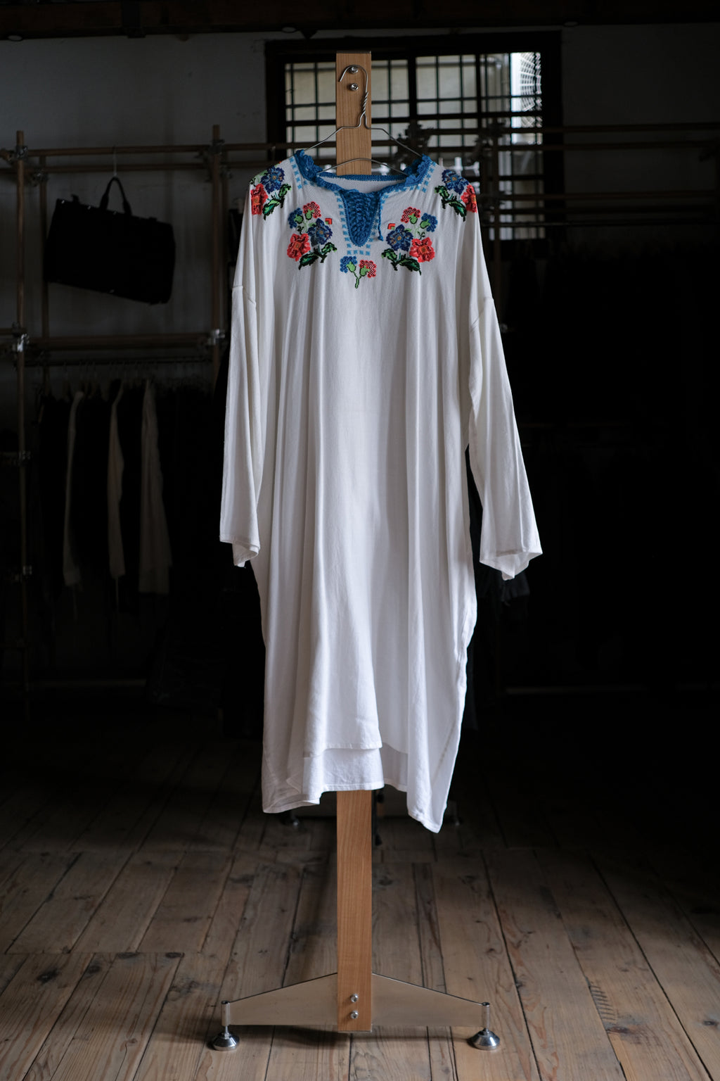 1970's East Europe Embroidered Folk Kaftan / 古著東歐刺繡民族長袍