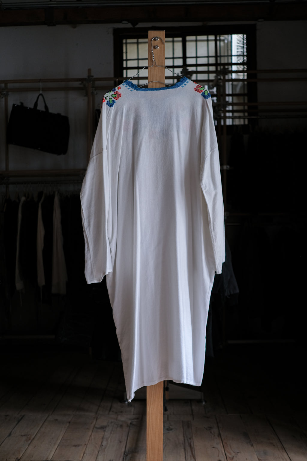 1970's East Europe Embroidered Folk Kaftan / 古著東歐刺繡民族長袍