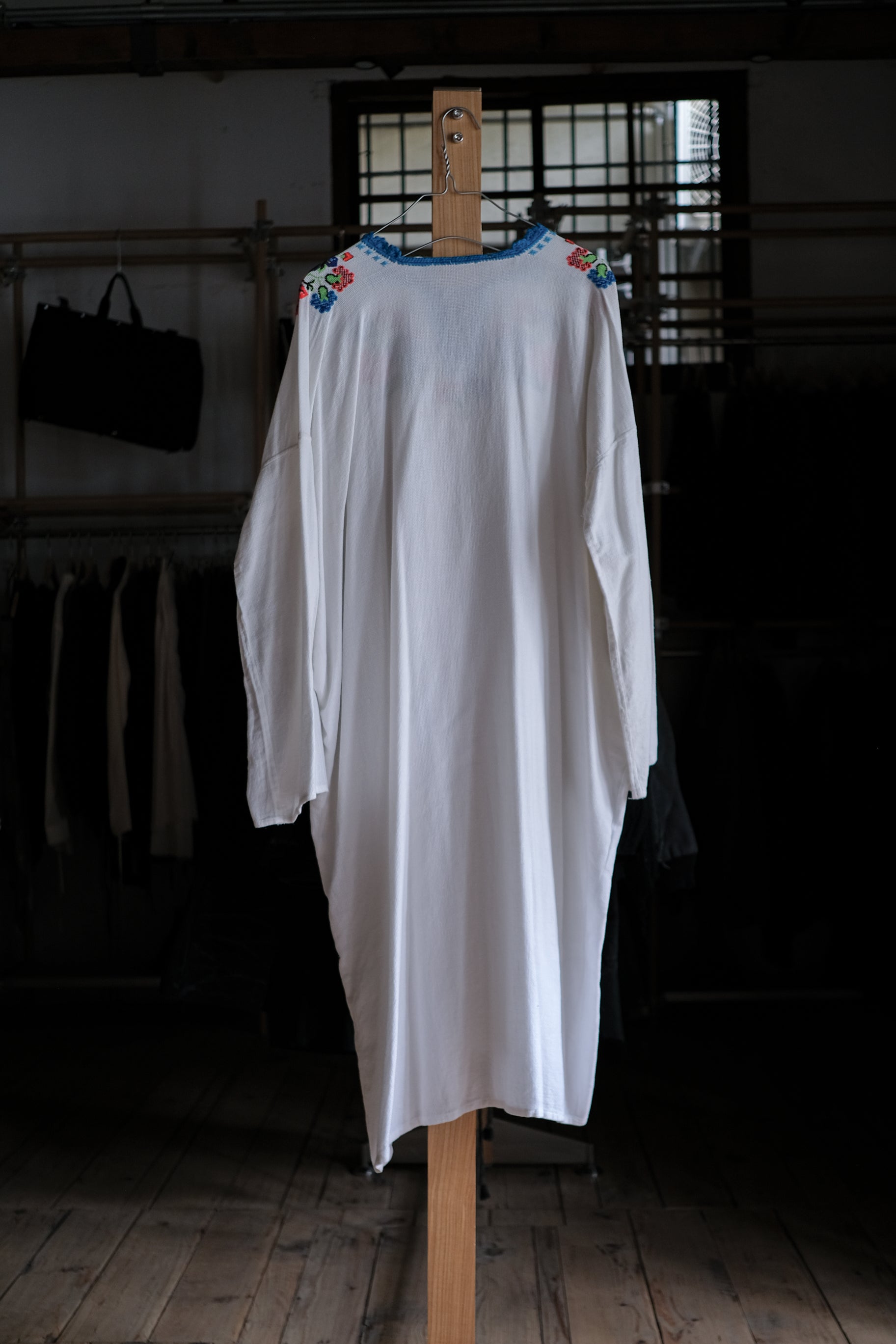 1970's East Europe Embroidered Folk Kaftan / 古著東歐刺繡民族長袍