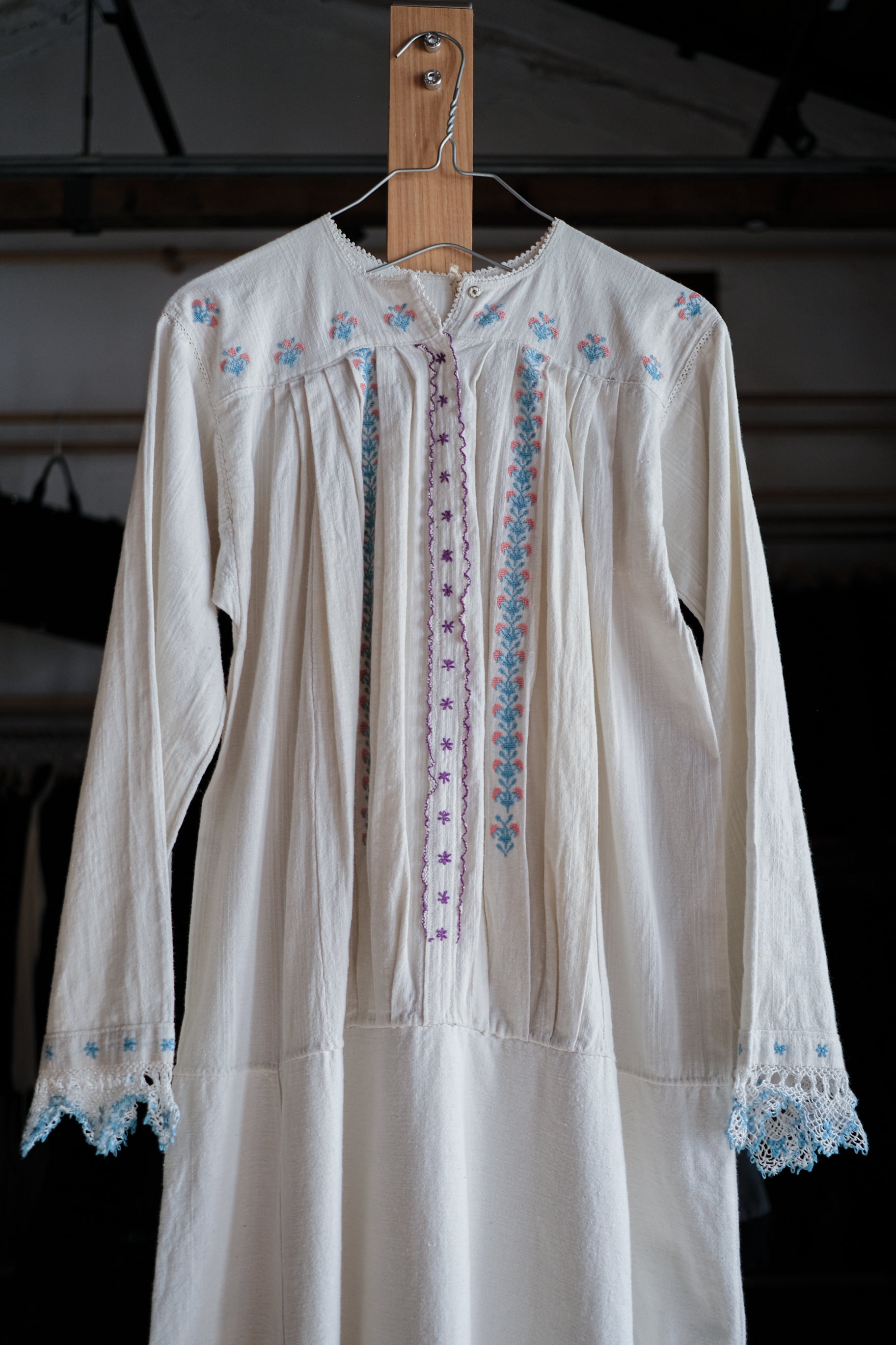 1950-1960’s East Europe Hand Made Kaftan / 古著東歐手工製刺繡長袍