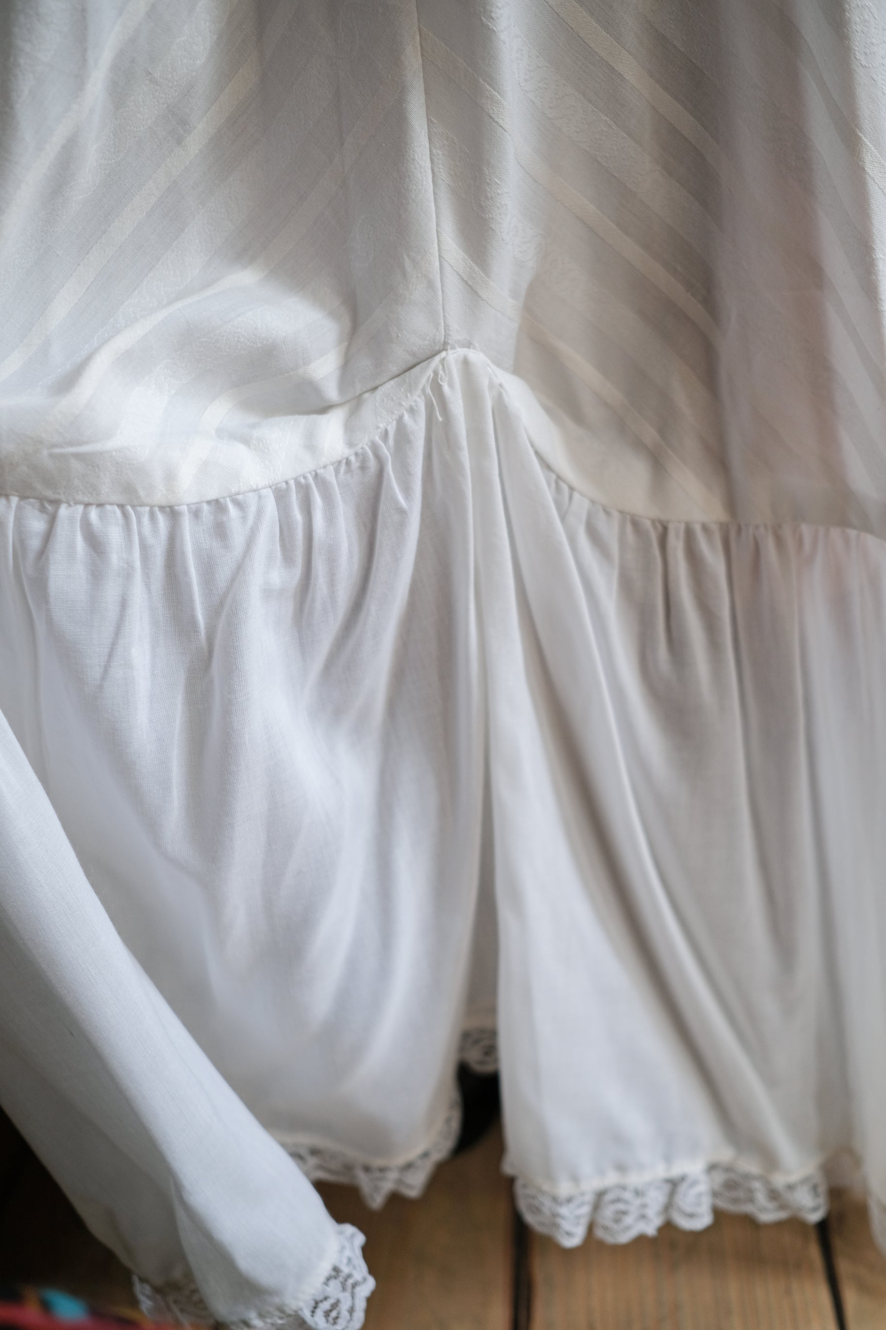 1970's Lace Bid Empire Waist Belted Dress / 古著蕾絲高腰綁帶長裙