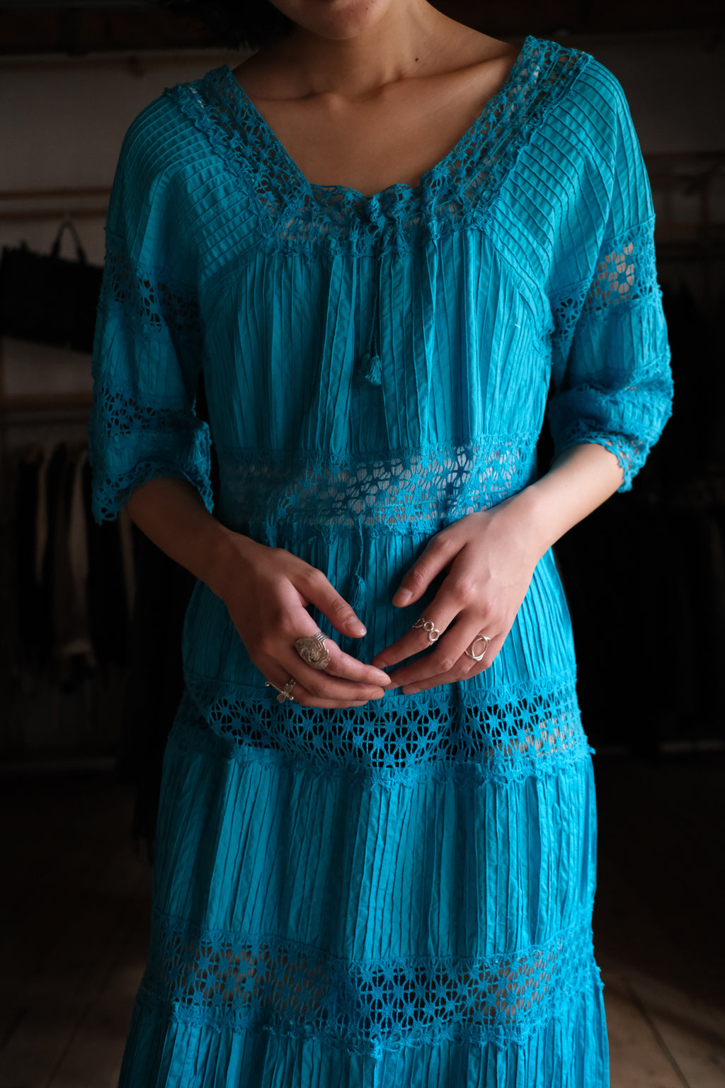 1970's Crochet Lace Bell Sleeve Maxi Dress / 古著鉤針蕾絲鐘形袖長裙