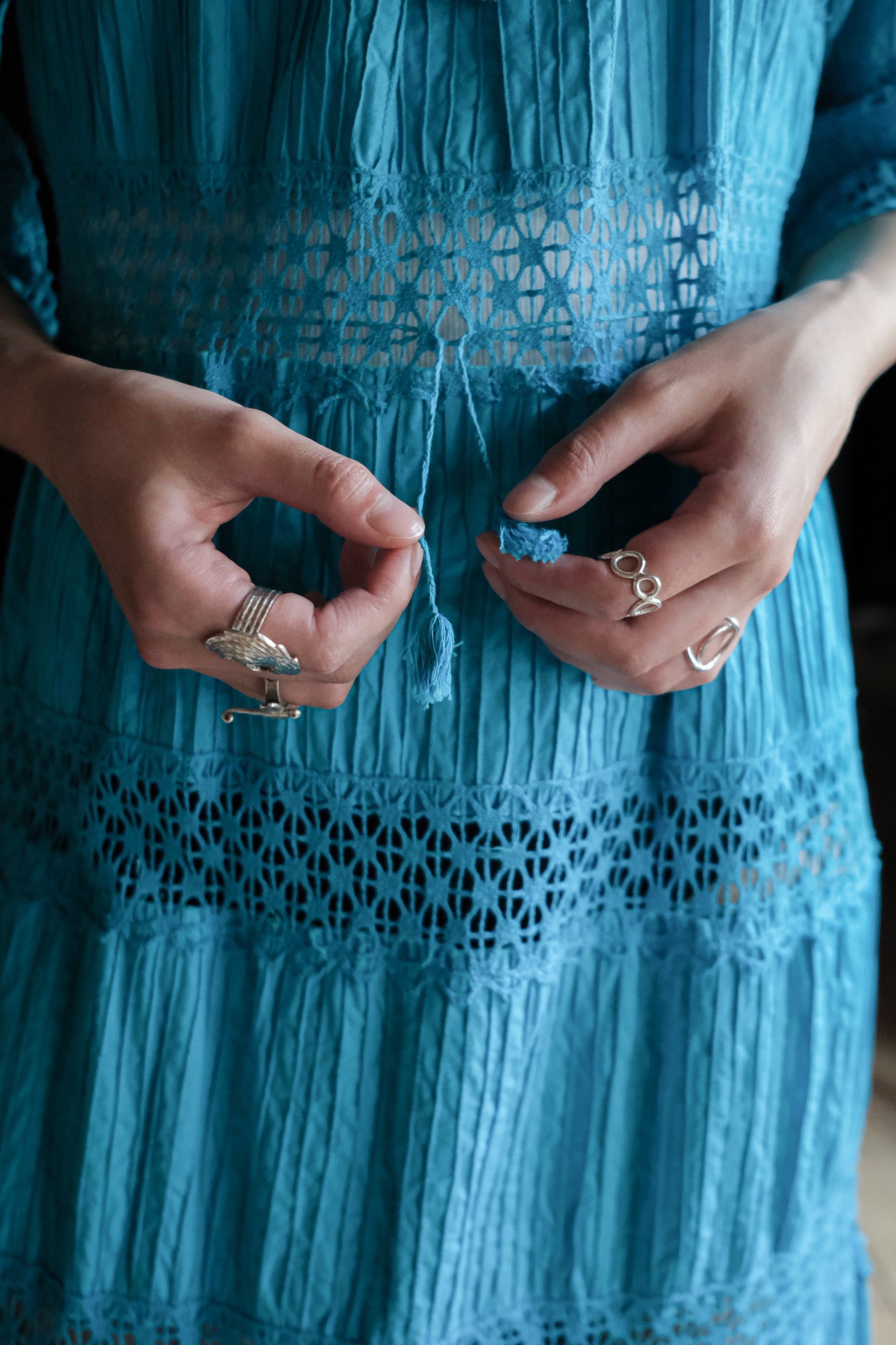 1970's Crochet Lace Bell Sleeve Maxi Dress / 古著鉤針蕾絲鐘形袖長裙