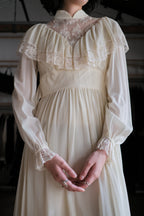 Vintage Mexican Oaxana Embroidered Dress