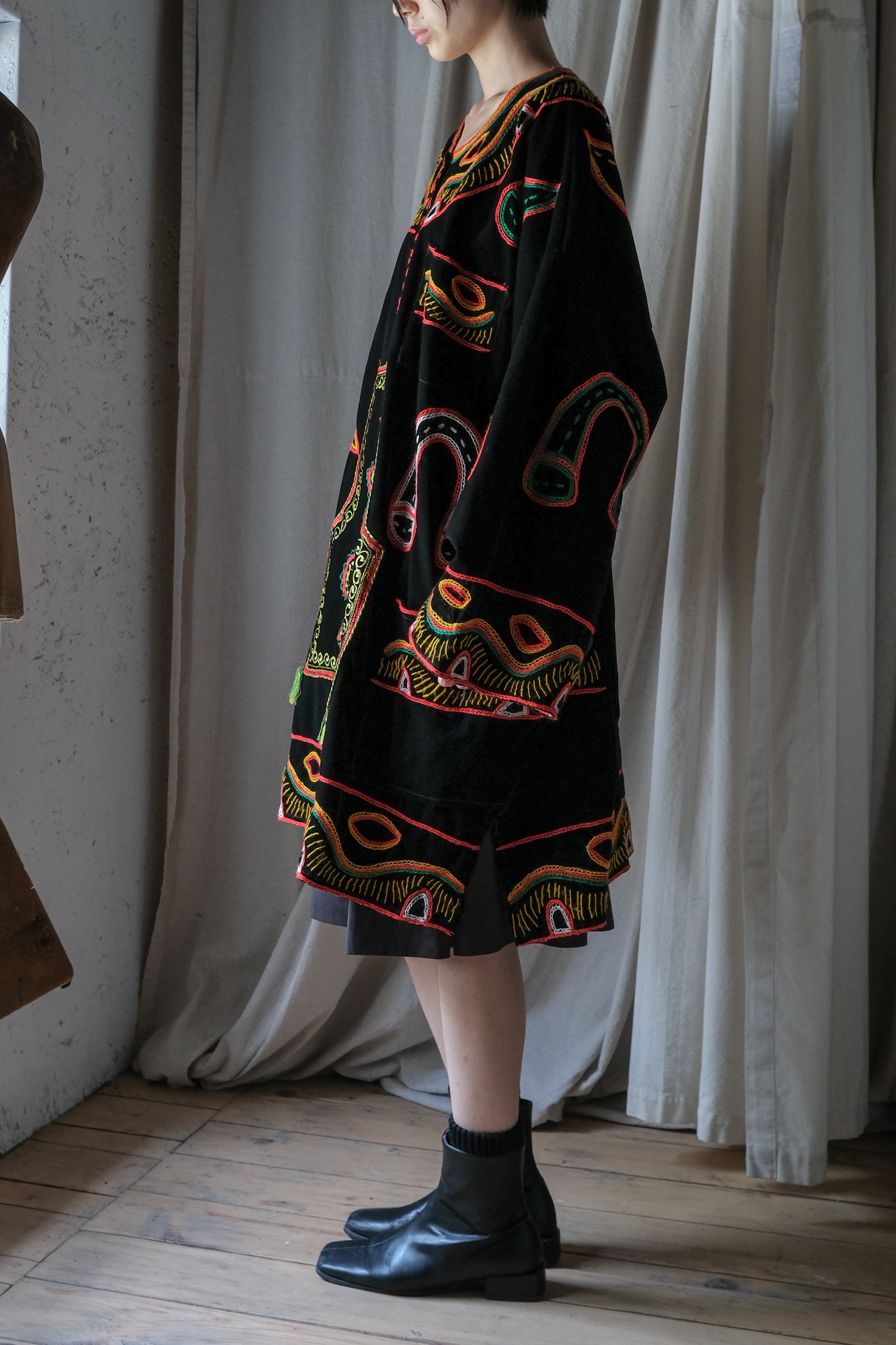 Vintage Cameroon Folk Velvet Smock / 喀麥隆古著絲絨民族罩衫