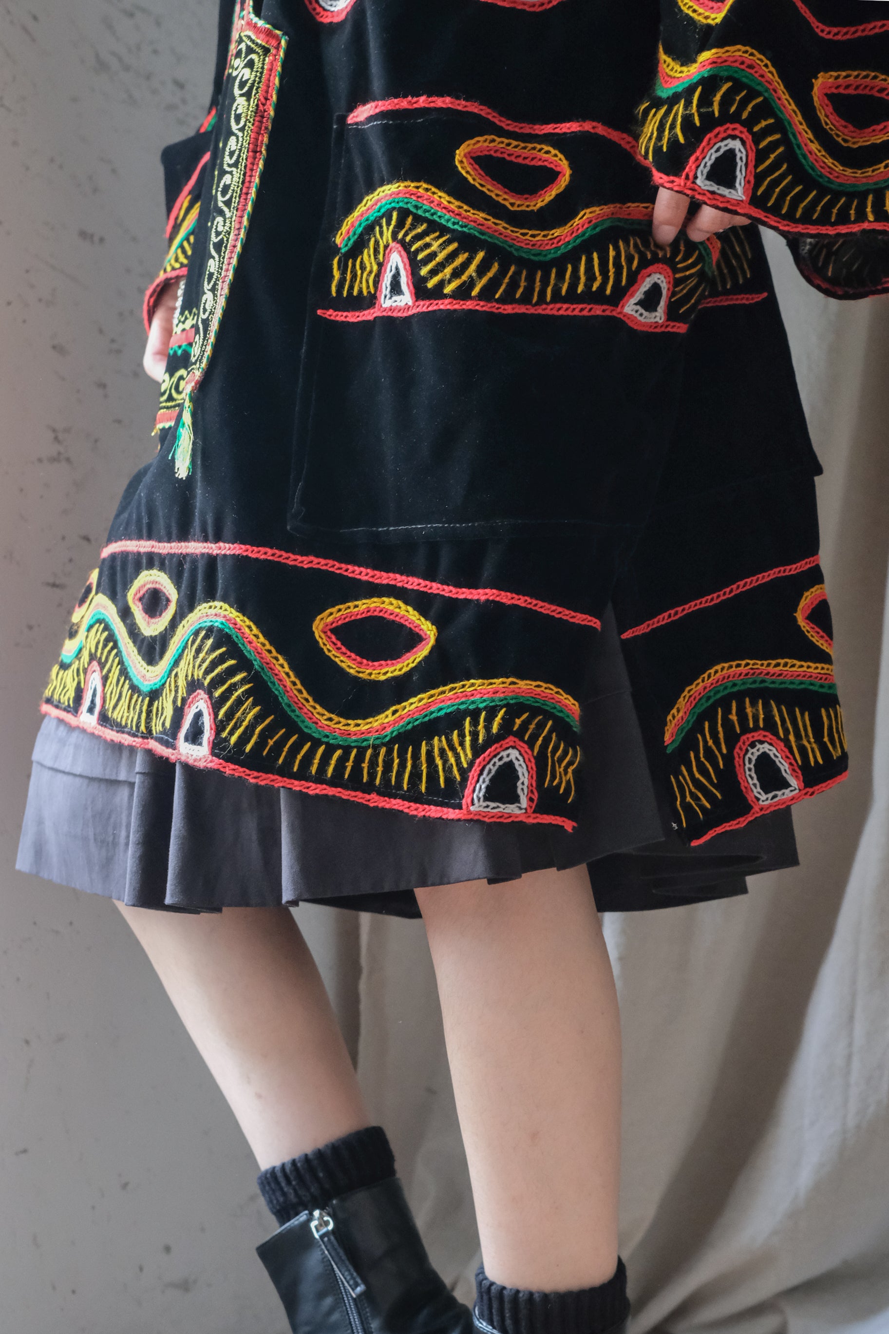 Vintage Cameroon Folk Velvet Smock / 喀麥隆古著絲絨民族罩衫