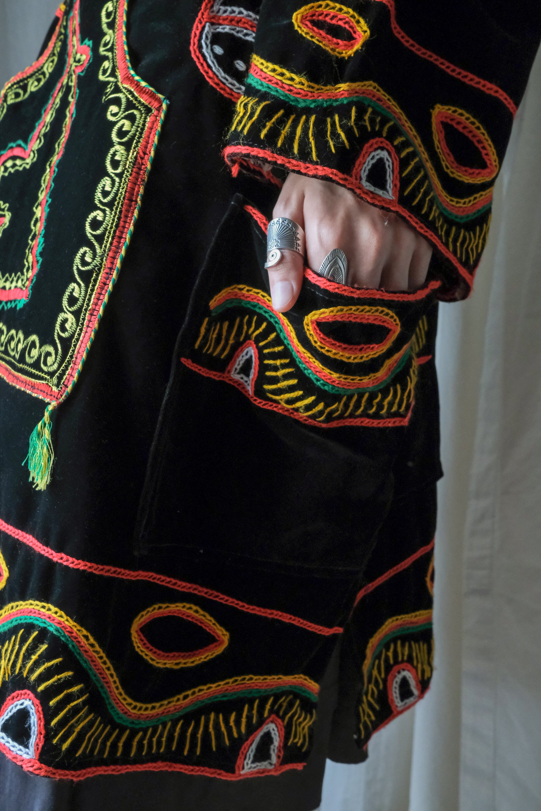Vintage Cameroon Folk Velvet Smock / 喀麥隆古著絲絨民族罩衫