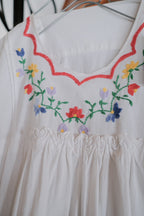 1970's Folk Embroidered Dress / 古著民族刺繡洋裝