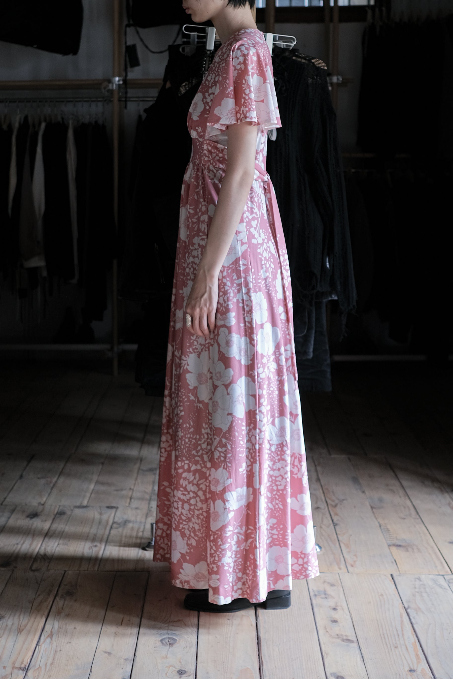 1970s Floral Flutter Sleeve Maxi Dress / 古著花卉荷葉袖長裙