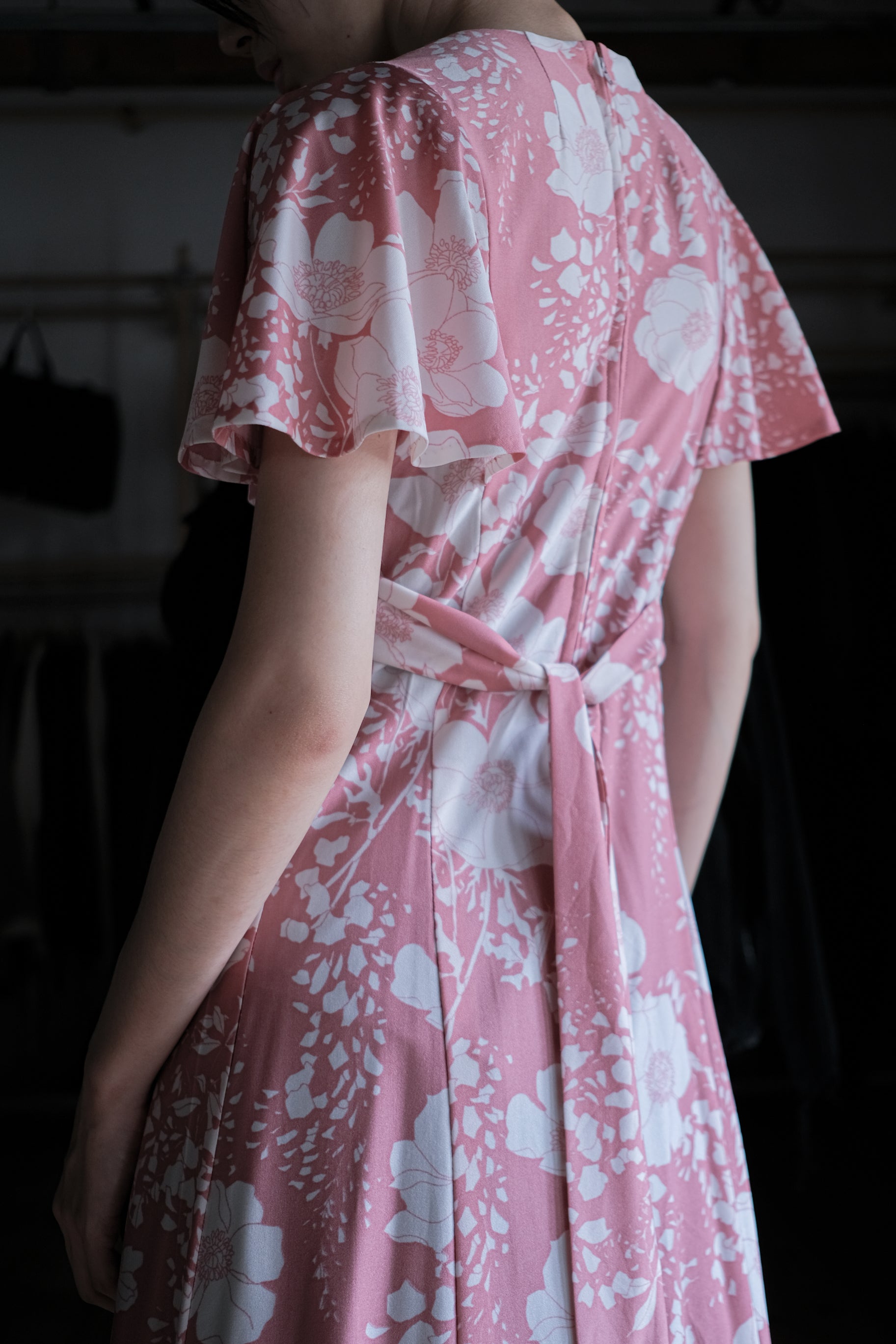 1970s Floral Flutter Sleeve Maxi Dress / 古著花卉荷葉袖長裙